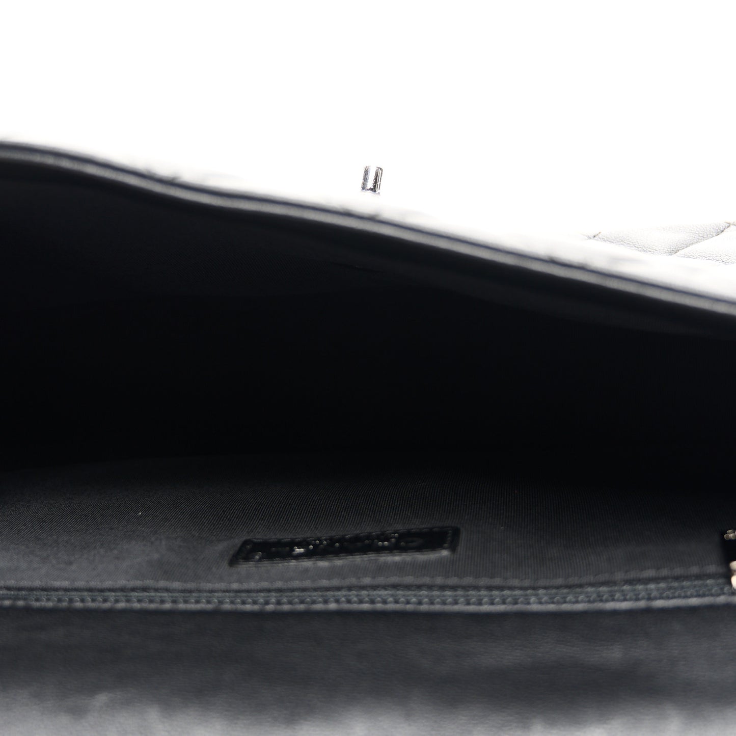 Lambskin Quilted Jumbo Cuba Color Flap Black