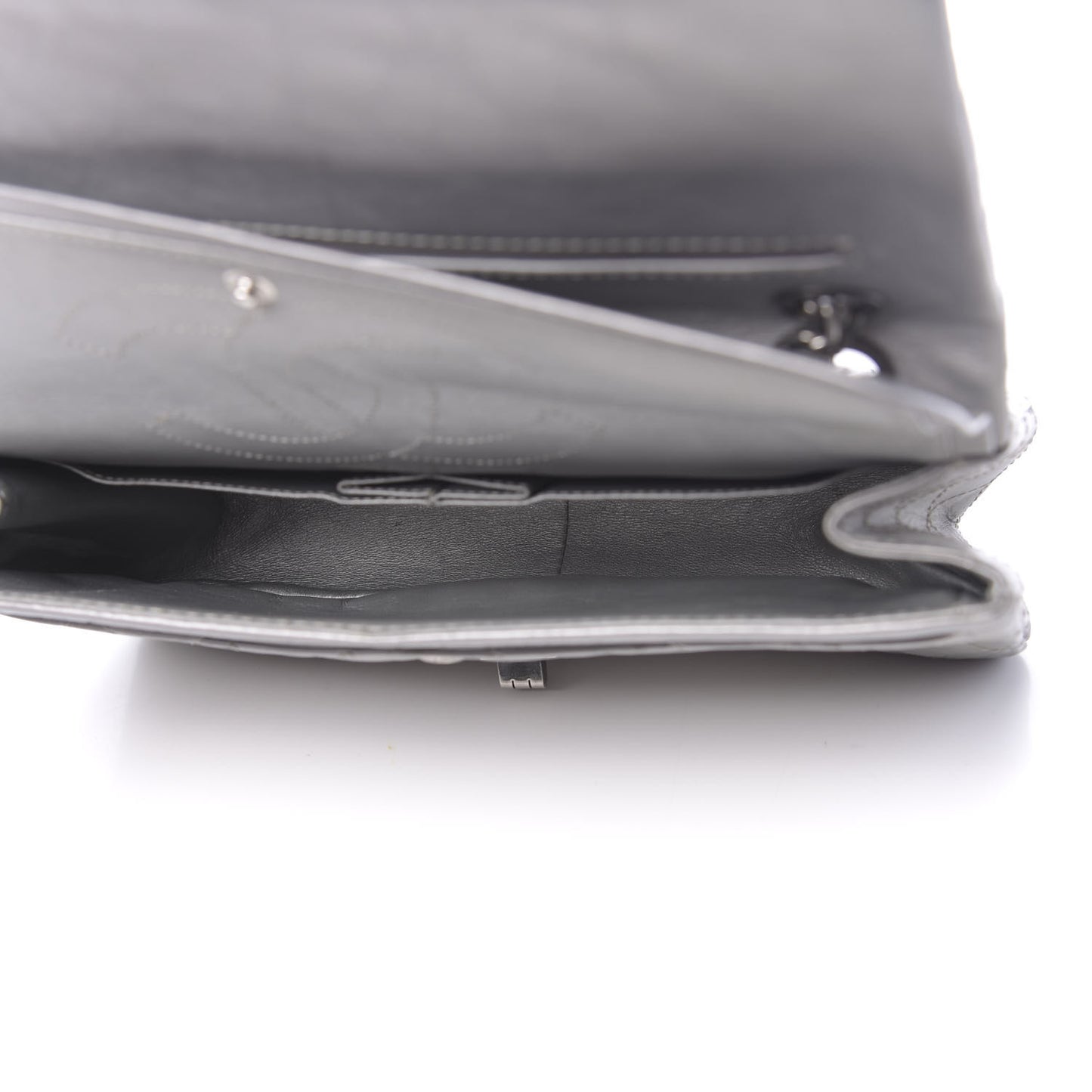 Metallic Aged Calfskin Quilted 2.55 Reissue 226 Flap Silver