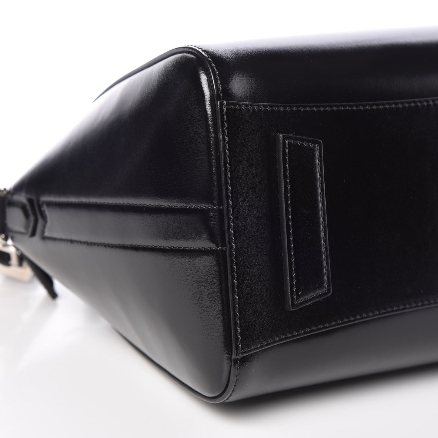 Shiny Lord Calfskin Small Antigona Black