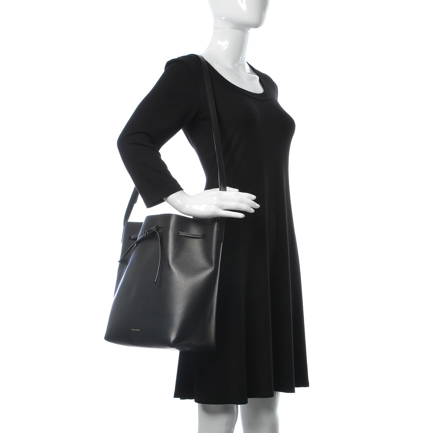 Vegetable Tanned Calfskin Bucket Bag Black Flamma