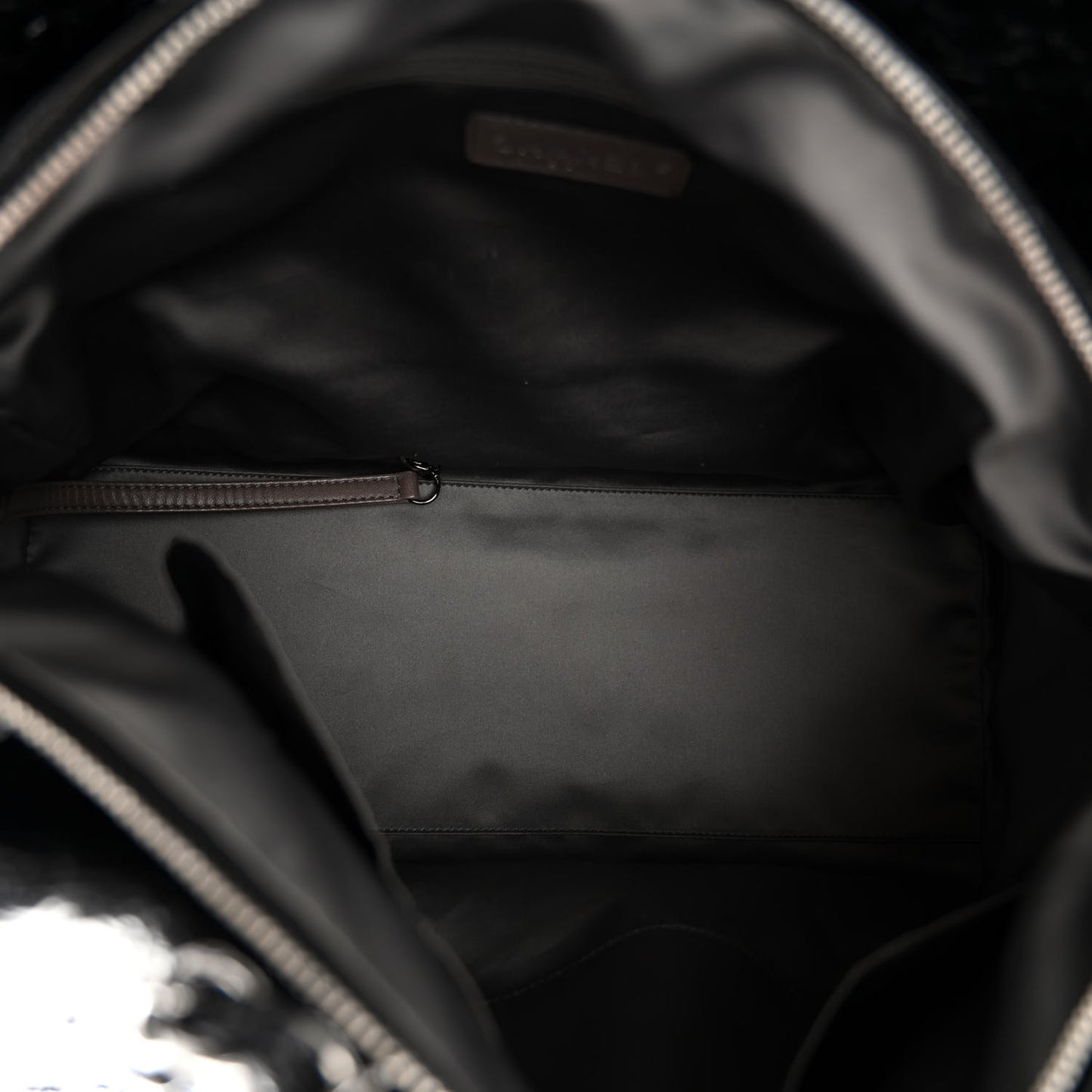 Vinyl Rock in Moscow Tote Black