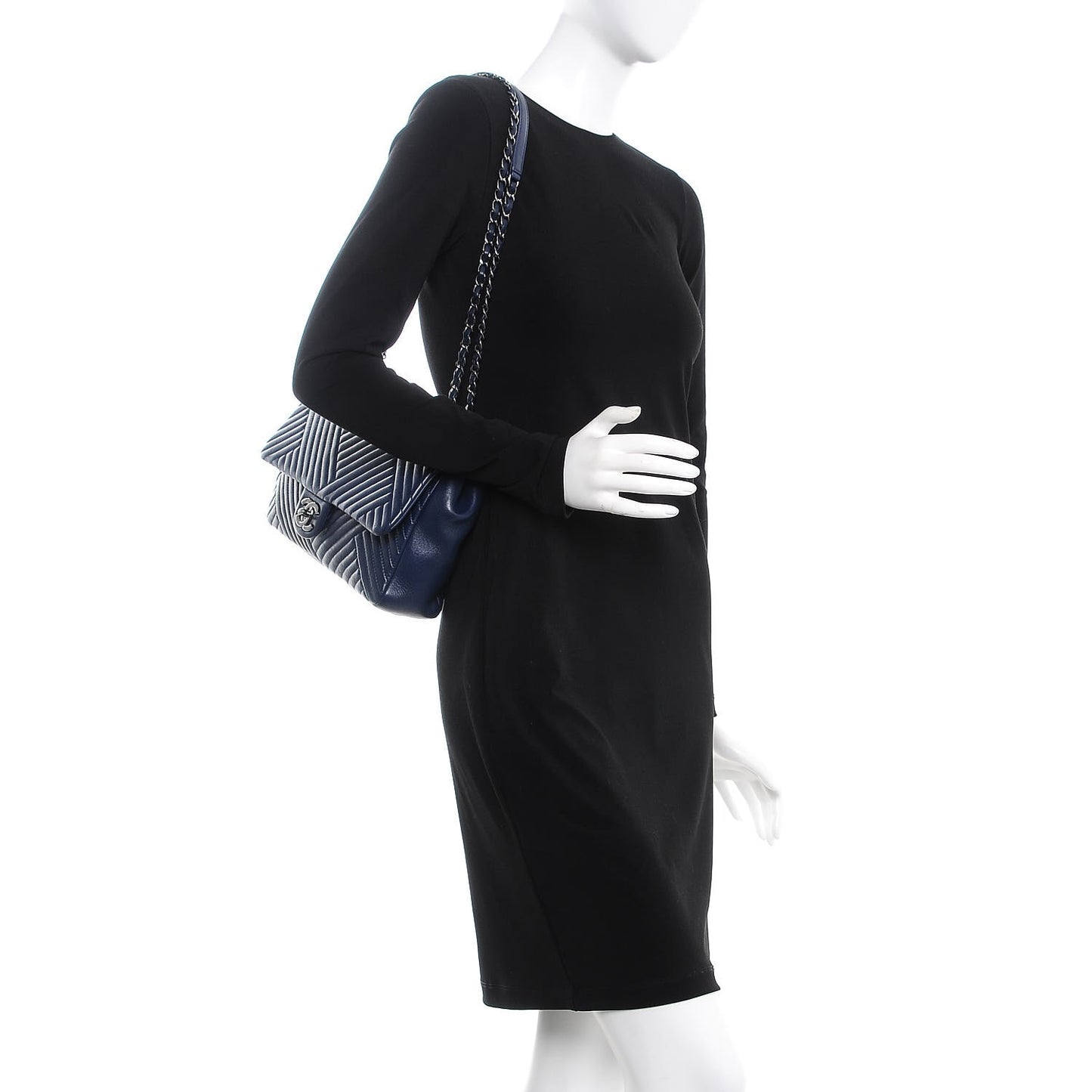 Lambskin Large CC Crossing Flap Navy