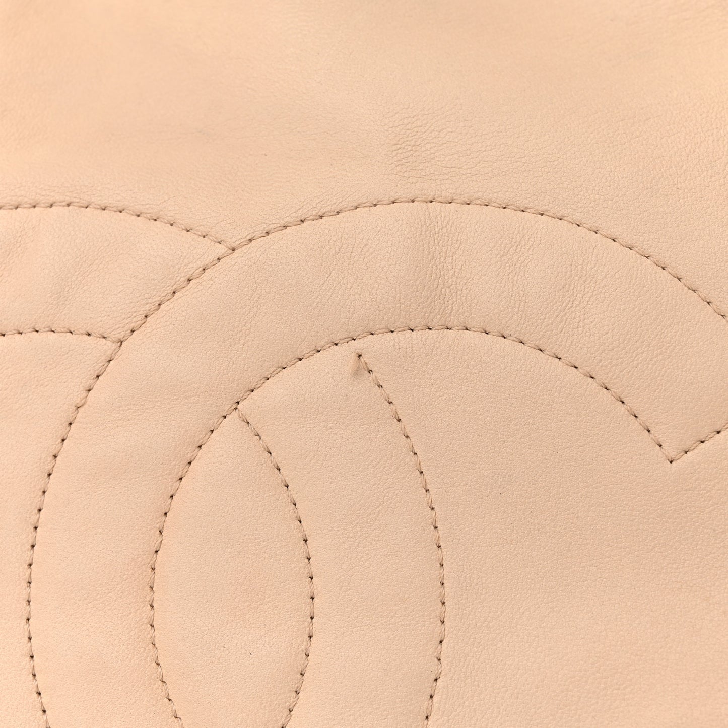 Lambskin Soft And Chain Hobo Beige