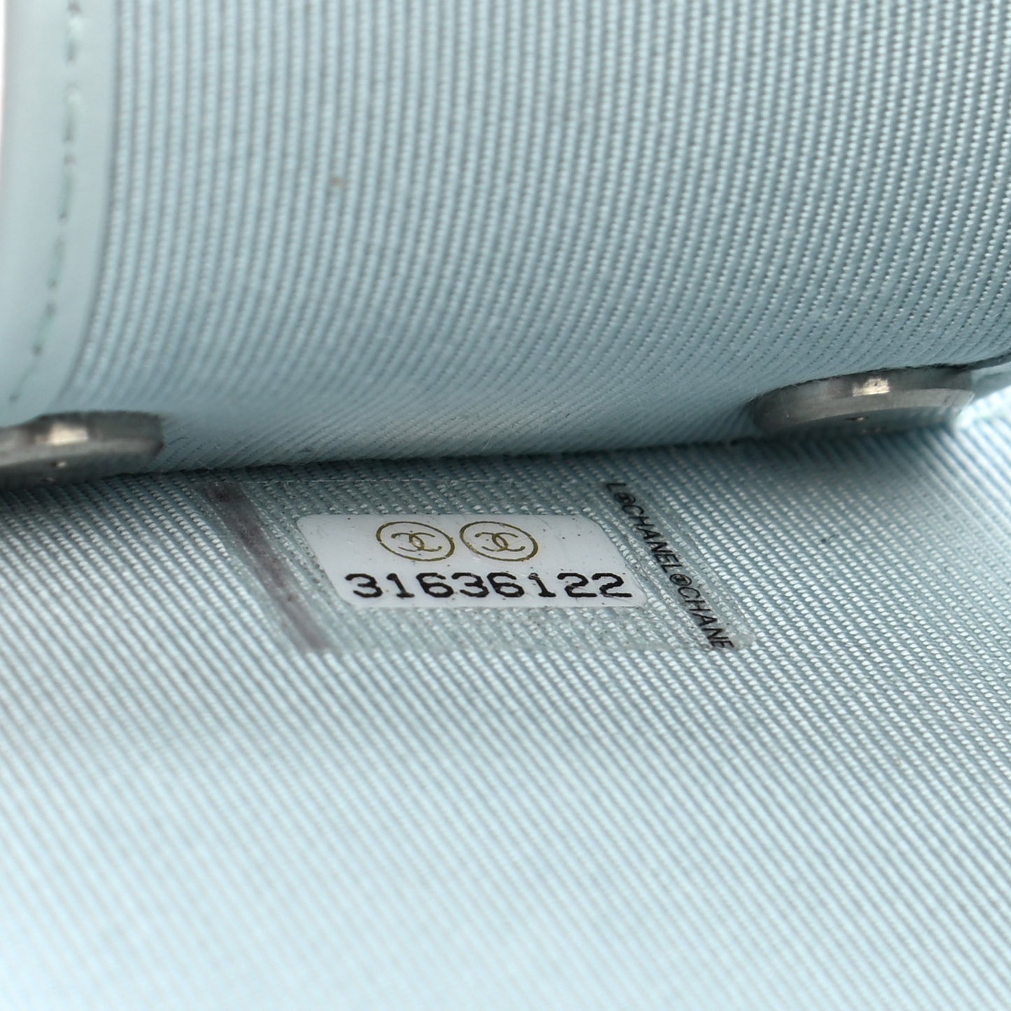 Caviar Quilted Classic 4 Key Holder Wallet Light Blue