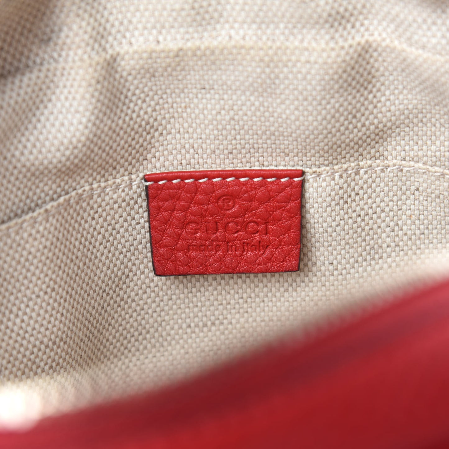 Pebbled Calfskin Small Soho Disco Bag Vibrant Red