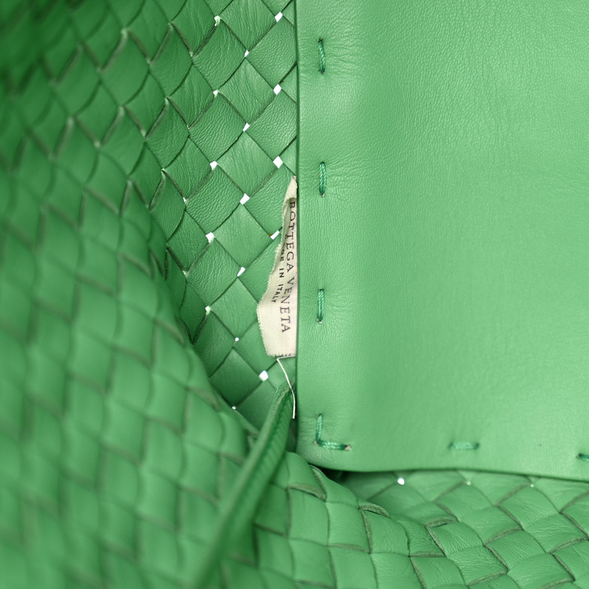 Nappa Intrecciato Medium Cabat Green