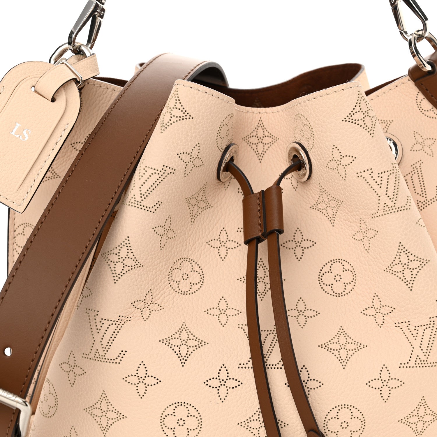 Louis Vuitton Mahina Muria Creme 7 of 12