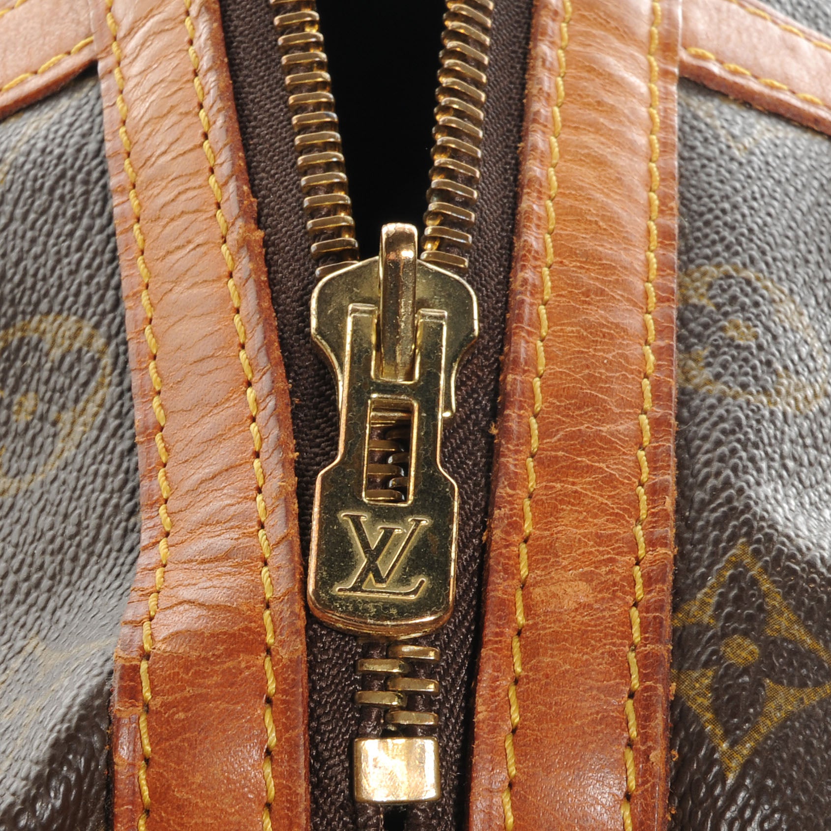 Louis Vuitton Monogram Vintage Sac Souple 35 5 of 7