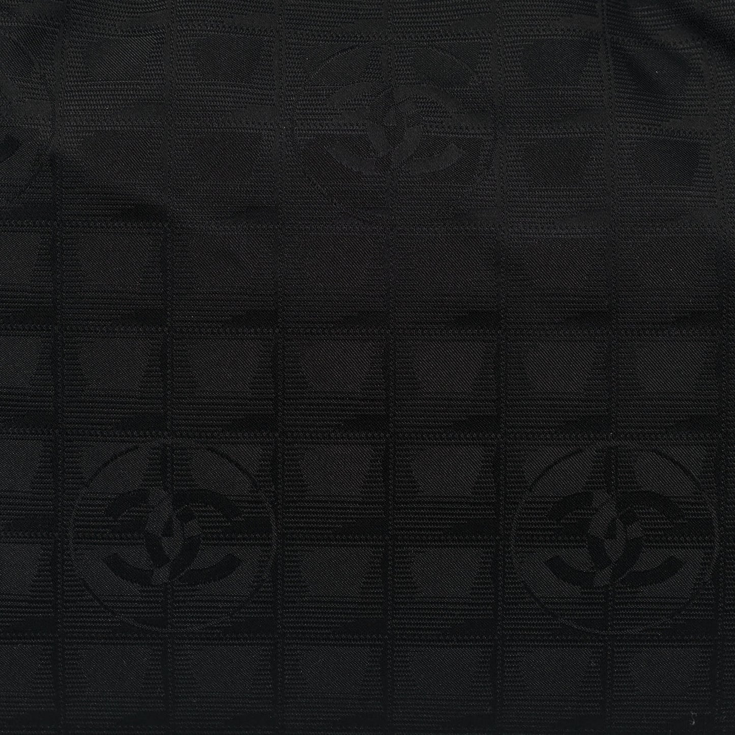 Nylon Medium Travel Tote Black
