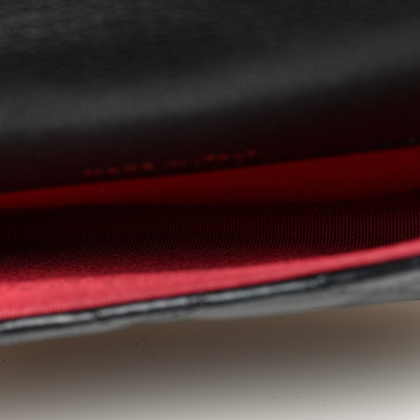 Calfskin Quilted About Pearls Card Holder Flap With Chain Black