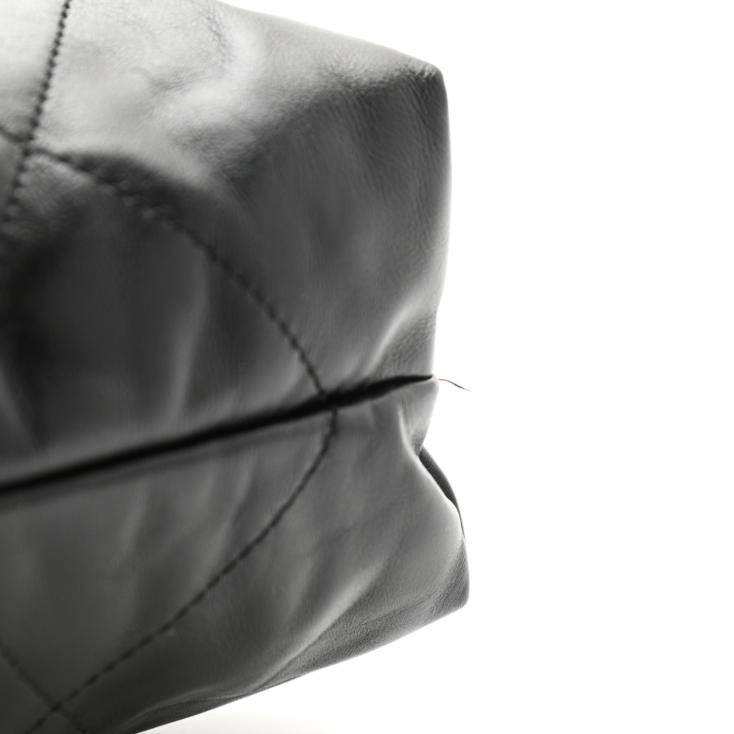 Shiny Calfskin Quilted Chanel 22 Black