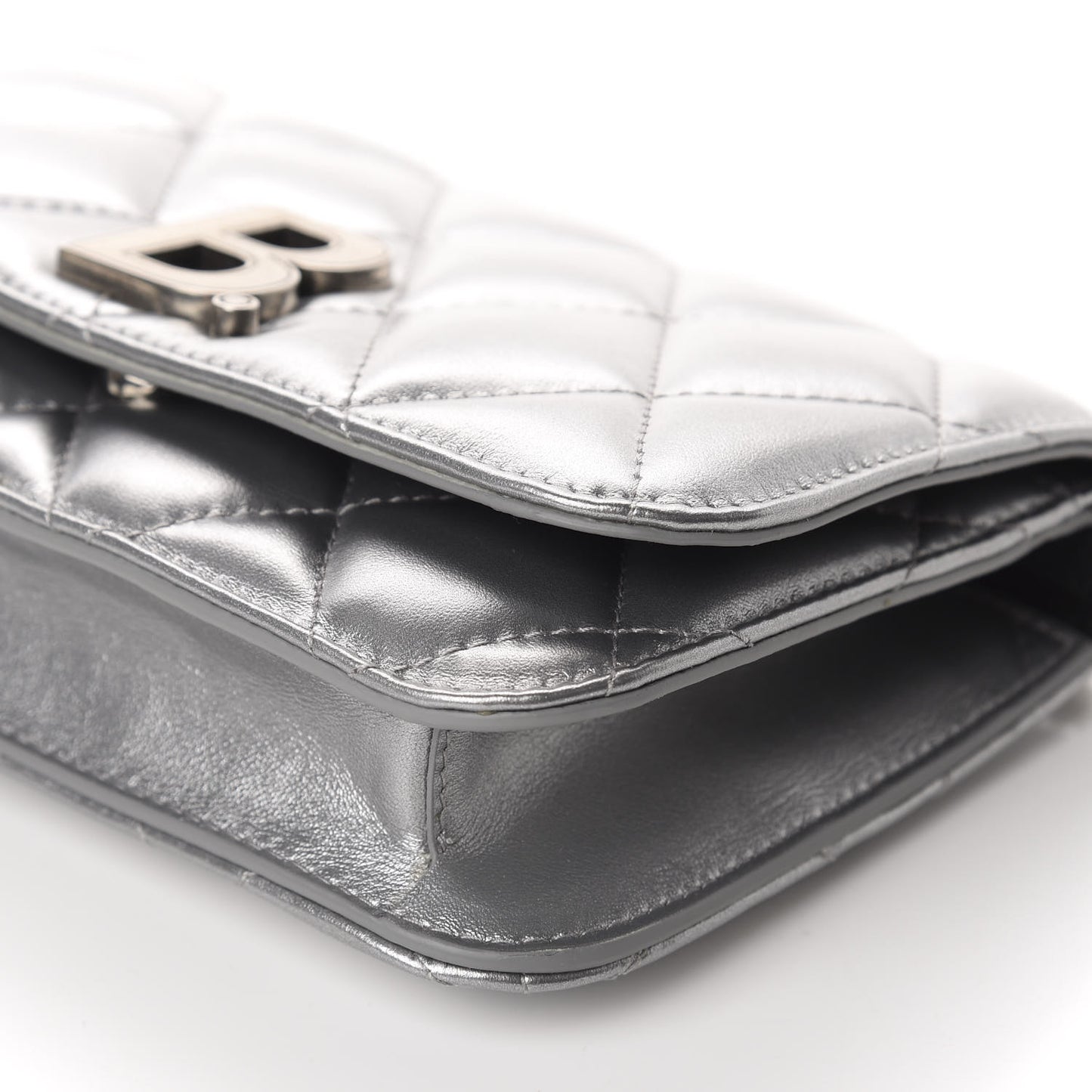 Metallic Calfskin Quilted Touch B Wallet On Chain Silver
