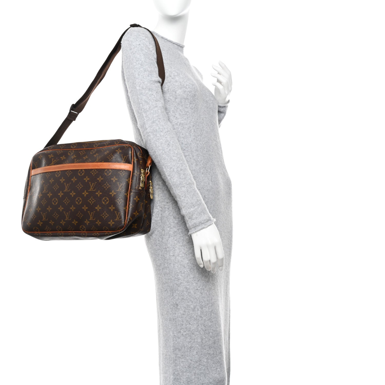 Louis Vuitton Monogram Reporter GM 2 of 18