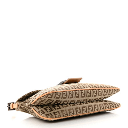 Fendi Zucchino Baguette Beige 4 of 15