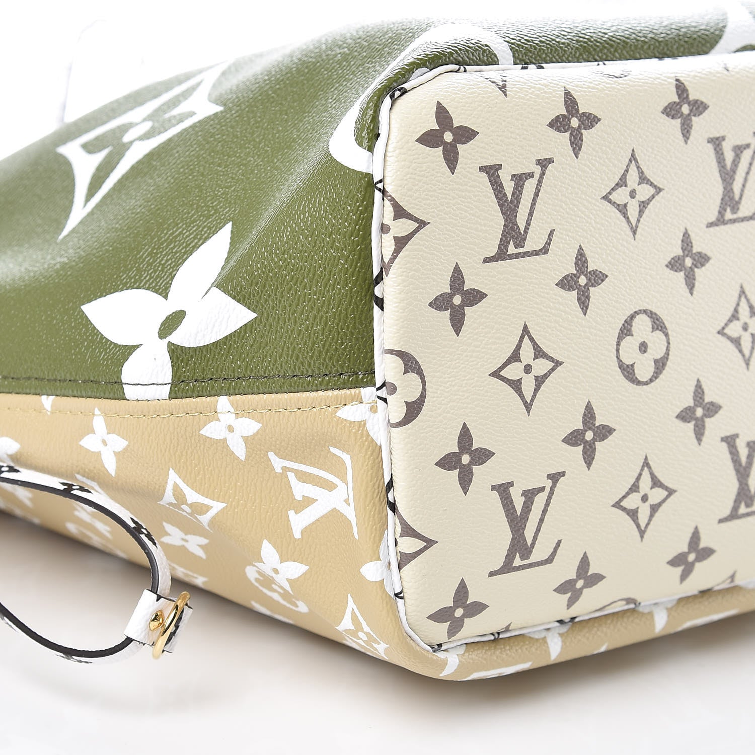 Louis Vuitton Monogram Giant Neverfull MM Kaki 9 of 11