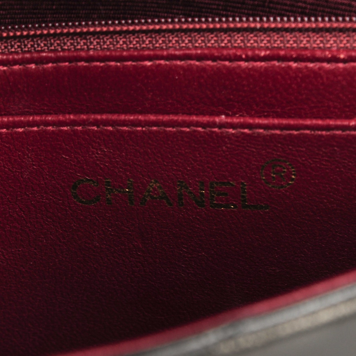 Lambskin Chevron Medium Flap Black