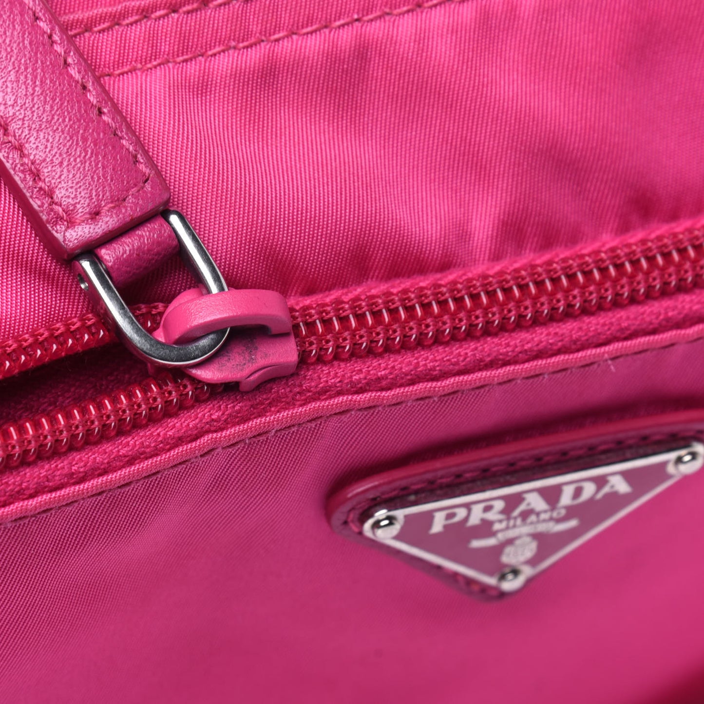 Nylon Vela Flat Messenger Bag Fuxia