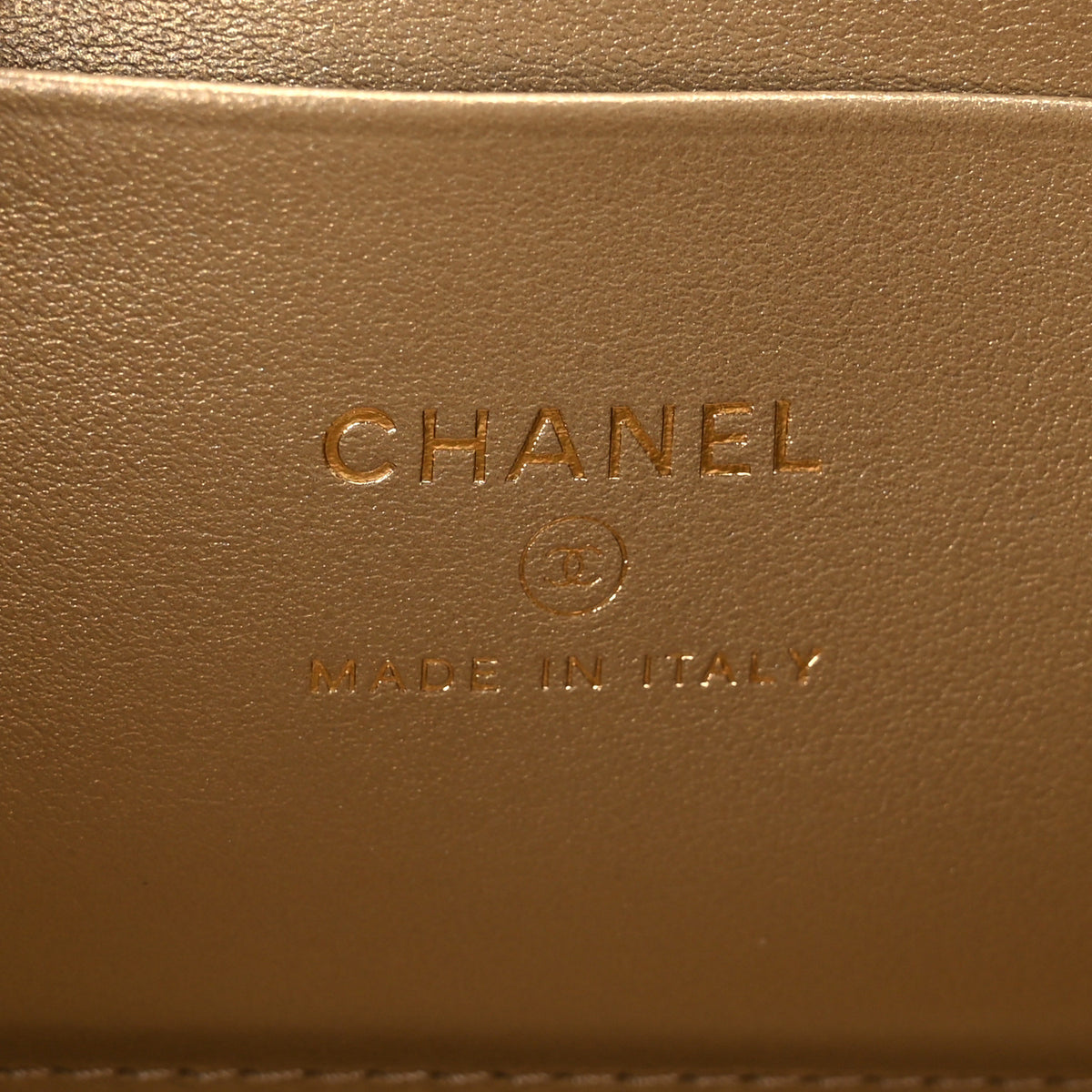 Lambskin Quilted Small Pearl Crush Vanity Case With Chain Grey
