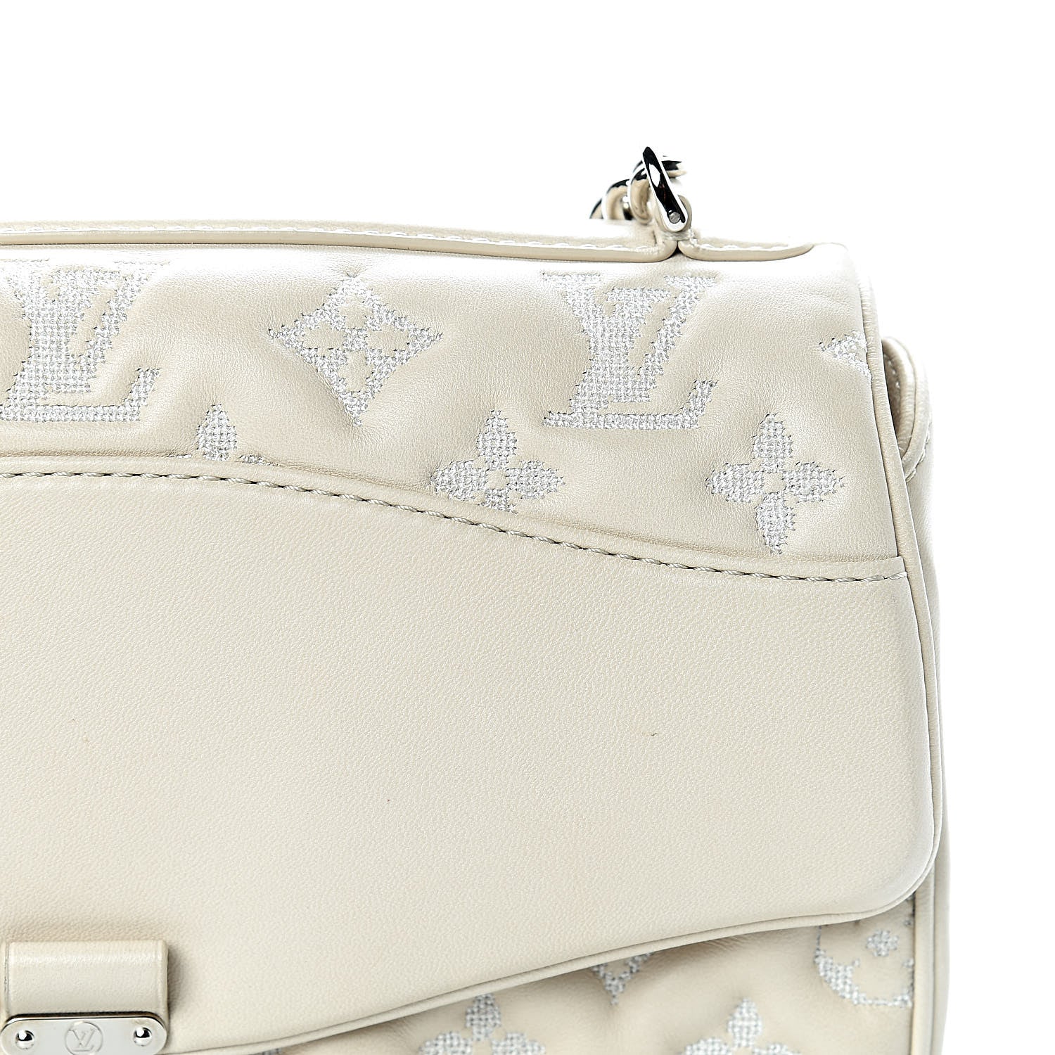 Louis Vuitton Lambskin Mama Broderie Pochette Ivory 9 of 14