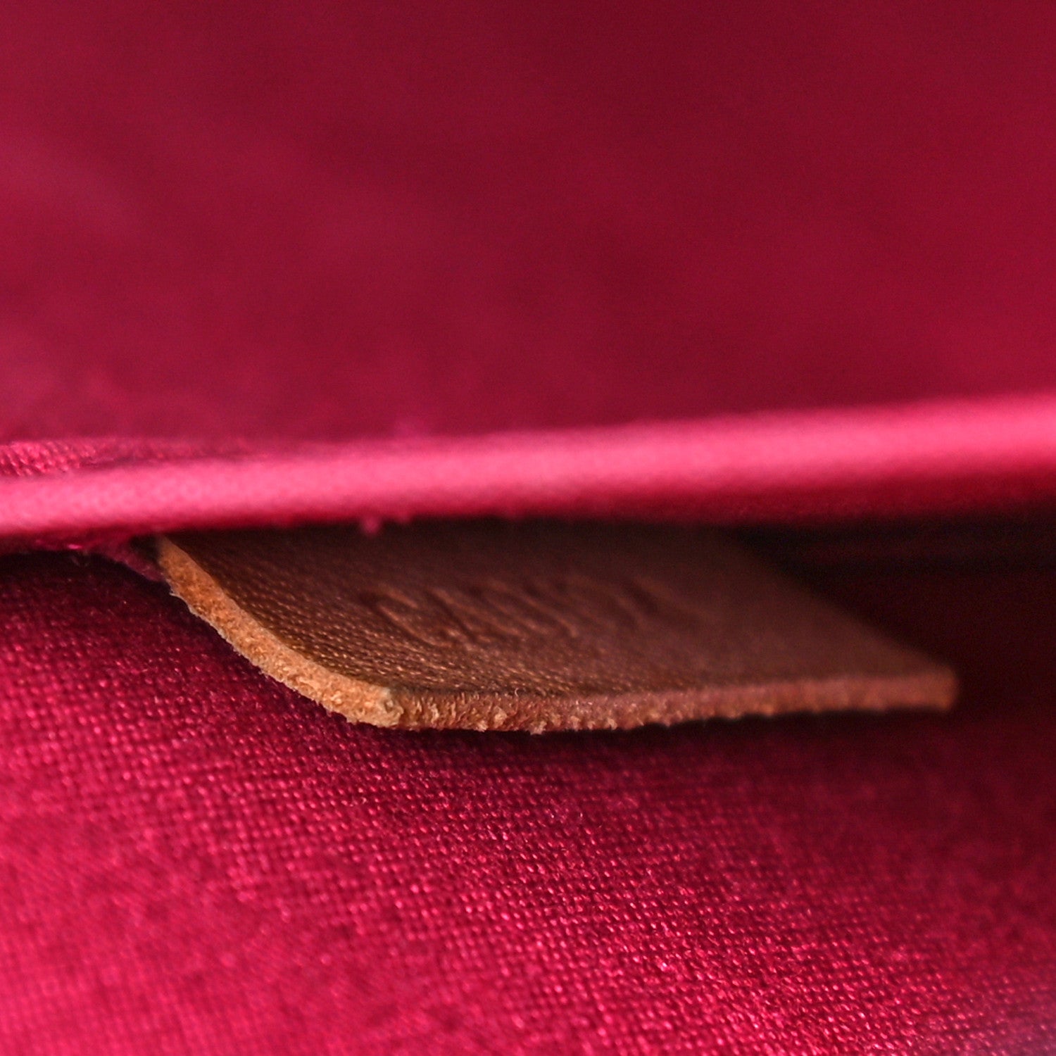 Louis Vuitton Vernis Alma BB Rose Indien 7 of 19