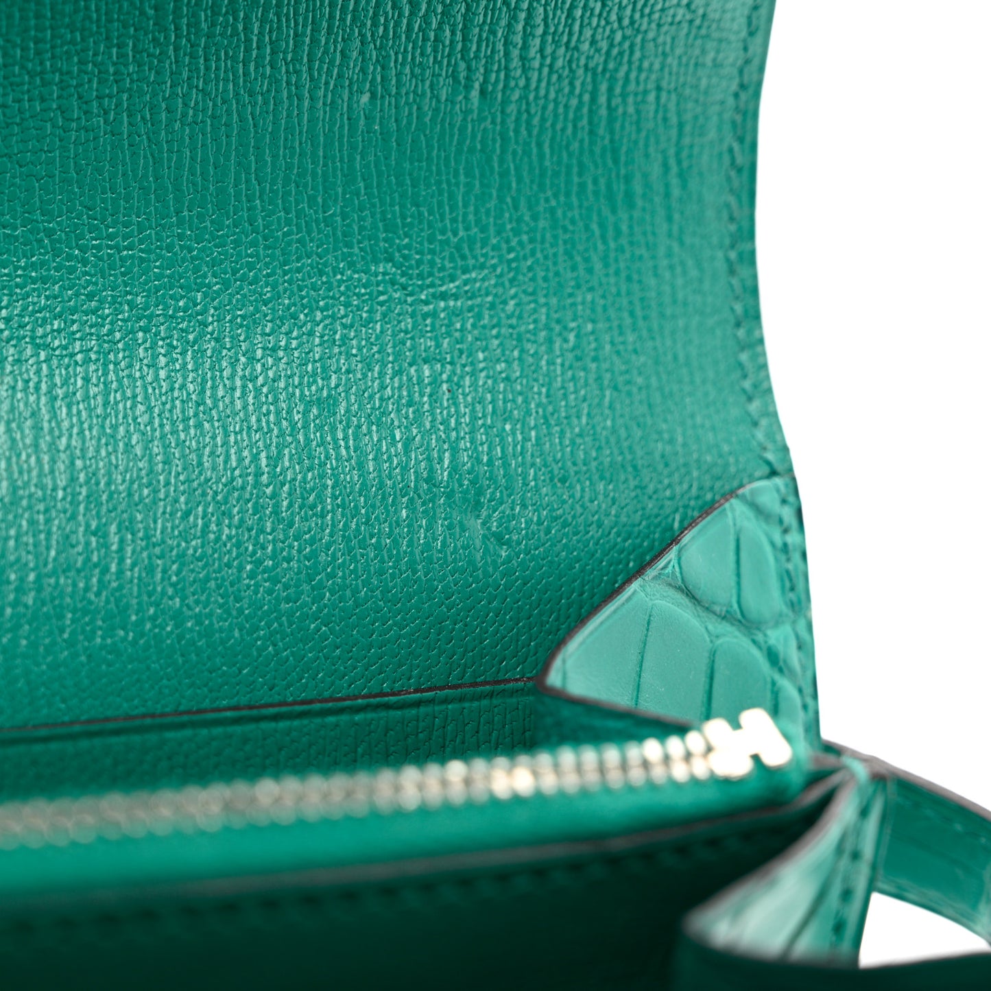 Matte Alligator Kelly Longue Wallet Bleu Paon