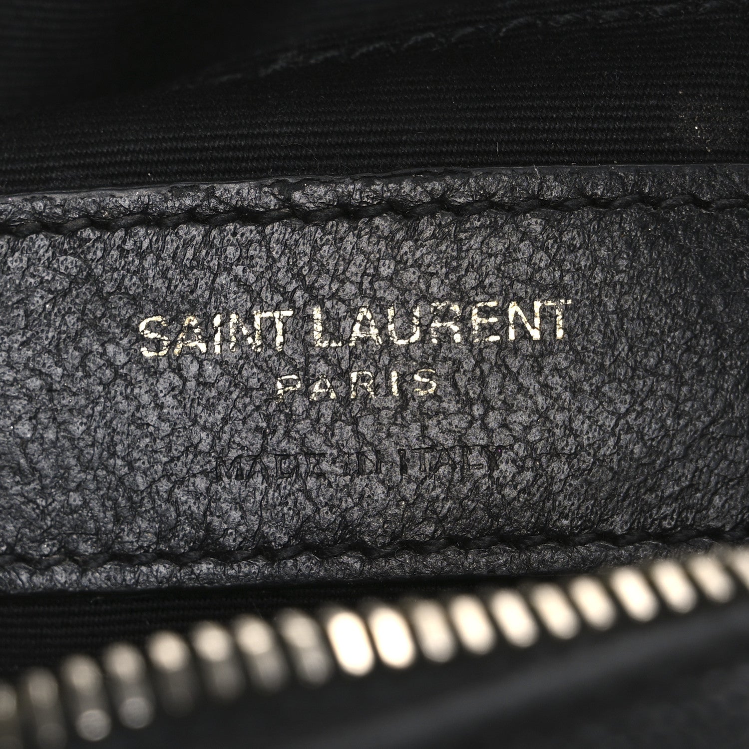 Saint Laurent Grain De Poudre Matelasse Chevron Quilted Round Vinyle Camera Bag Black 6 of 12