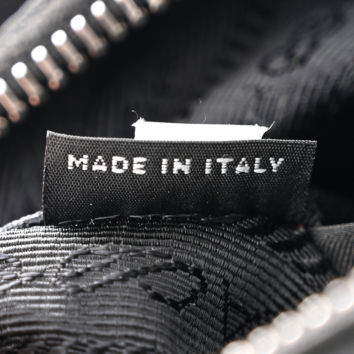 Re-Nylon Saffiano Re-Edition 2005 Shoulder Bag Black