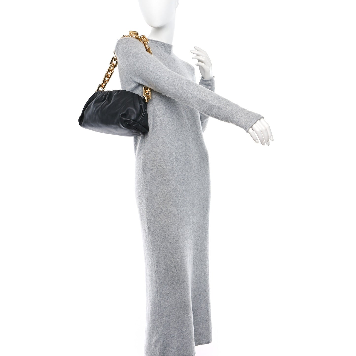 Calfskin The Pouch Chain Black