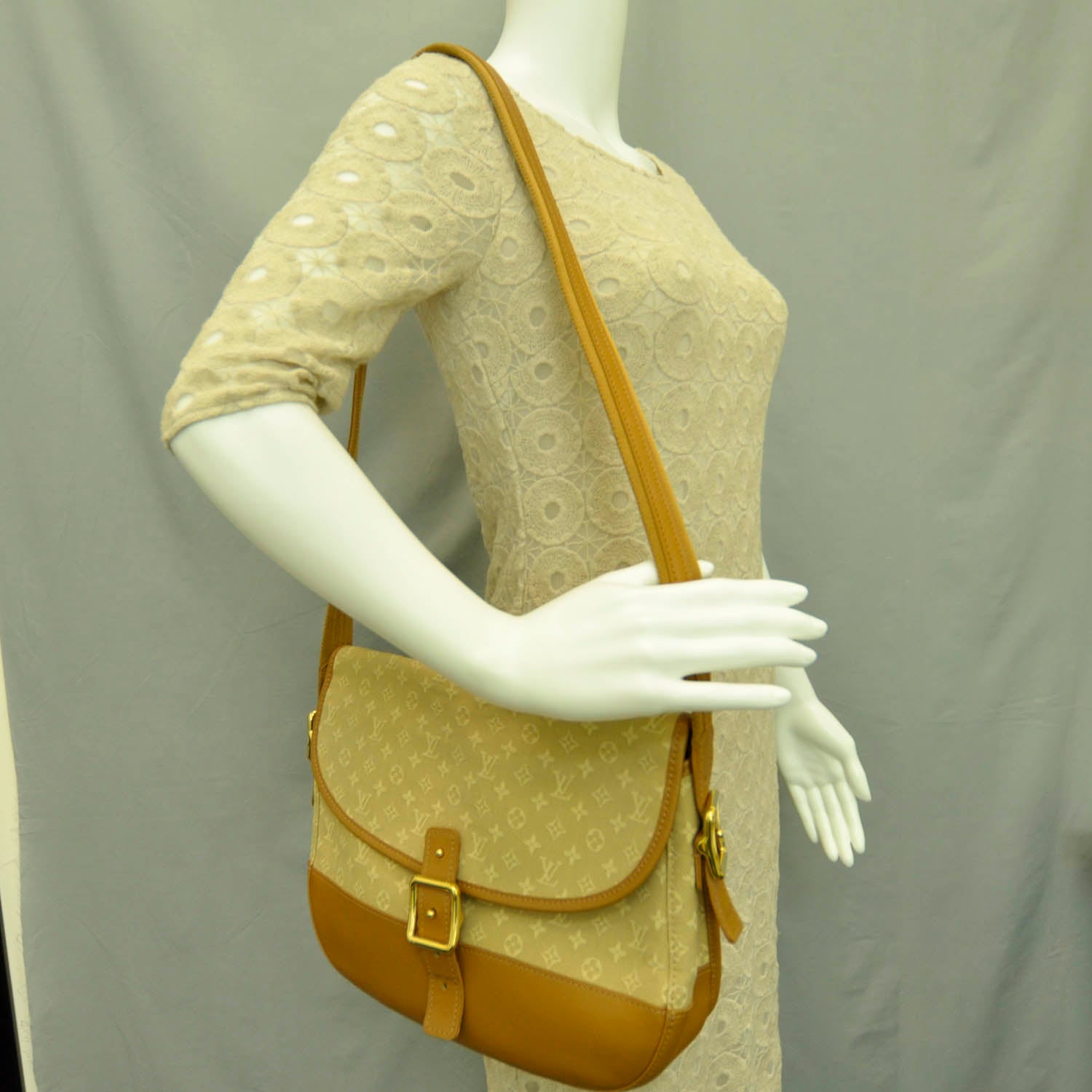 Louis Vuitton Mini Monogram Berangere Beige 2 of 11