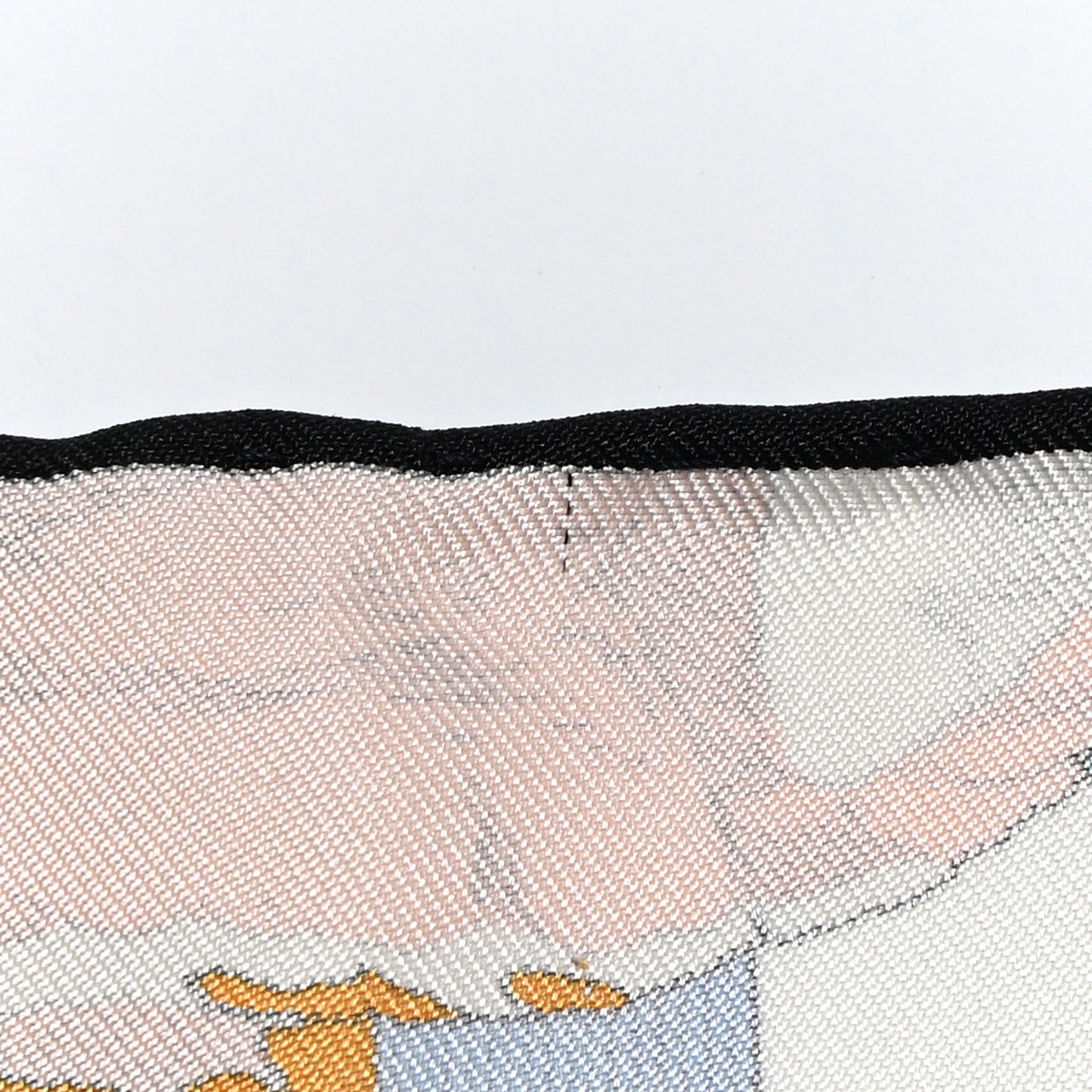 Silk On The Beach Scarf 90 Creme Menthol Ebene