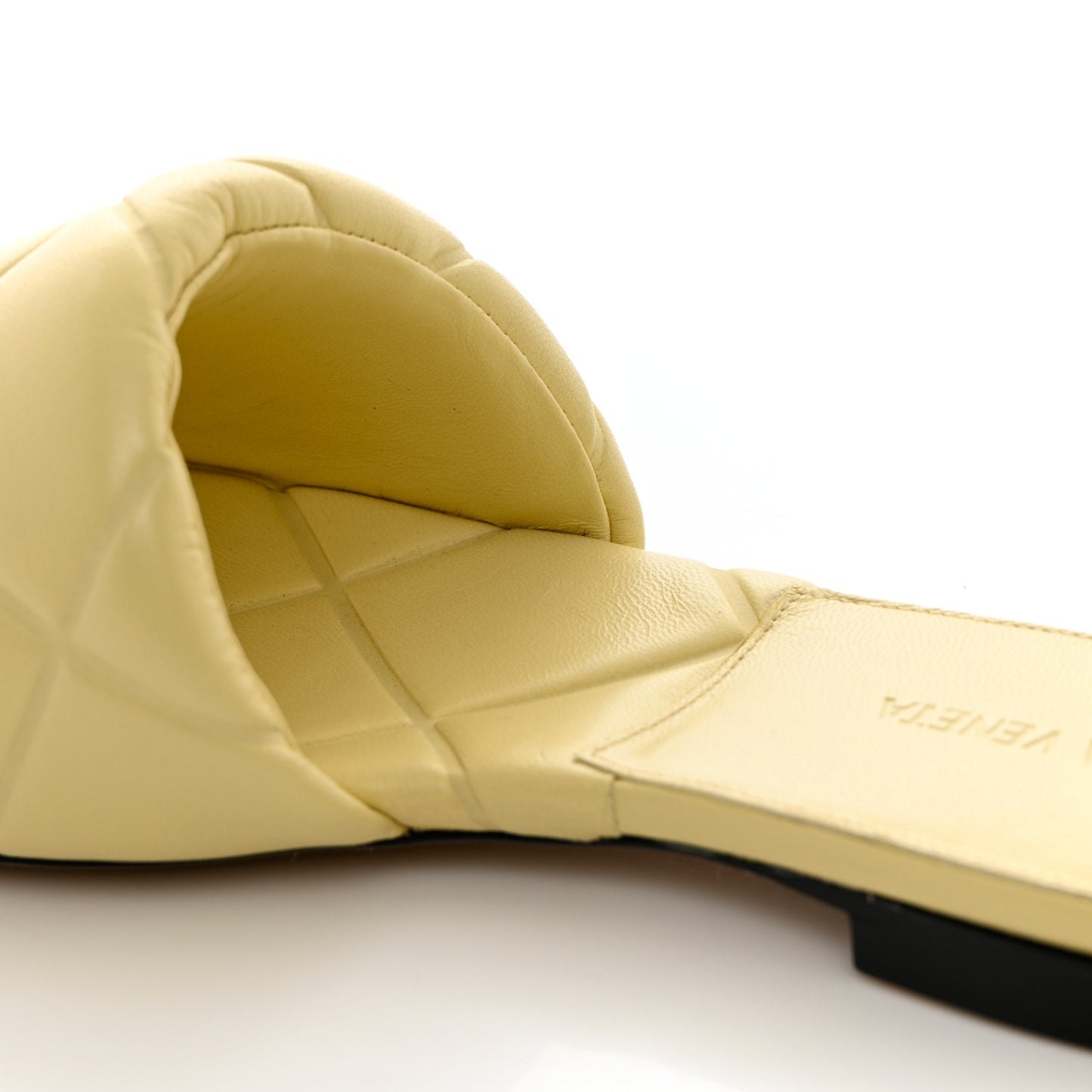 Nappa Quilted Rubber Lido Flat Sandals 39 Moon Beam