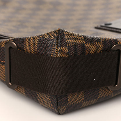 Louis Vuitton Damier Ebene Brooklyn MM 7 of 8