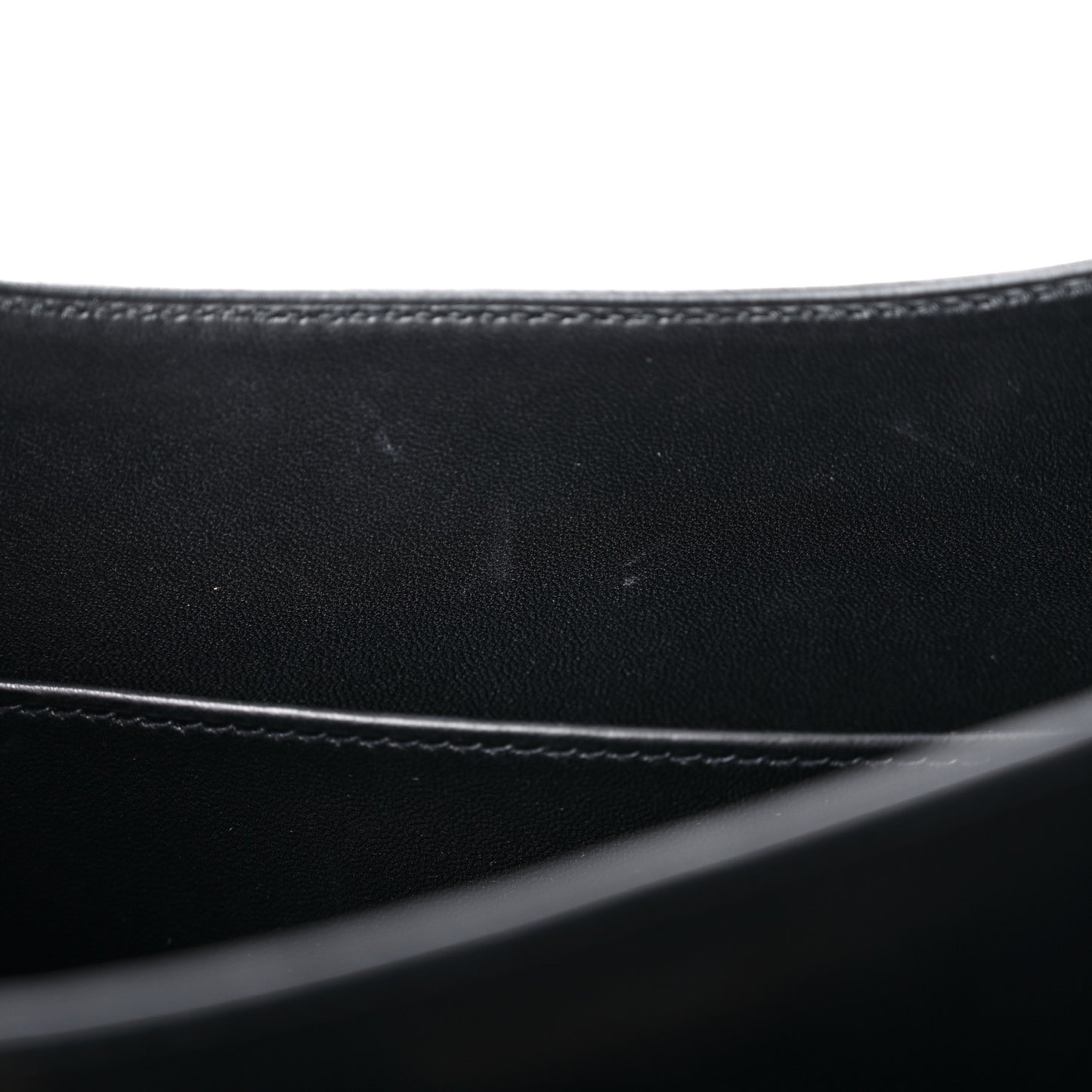 Epsom Constance 24 Black