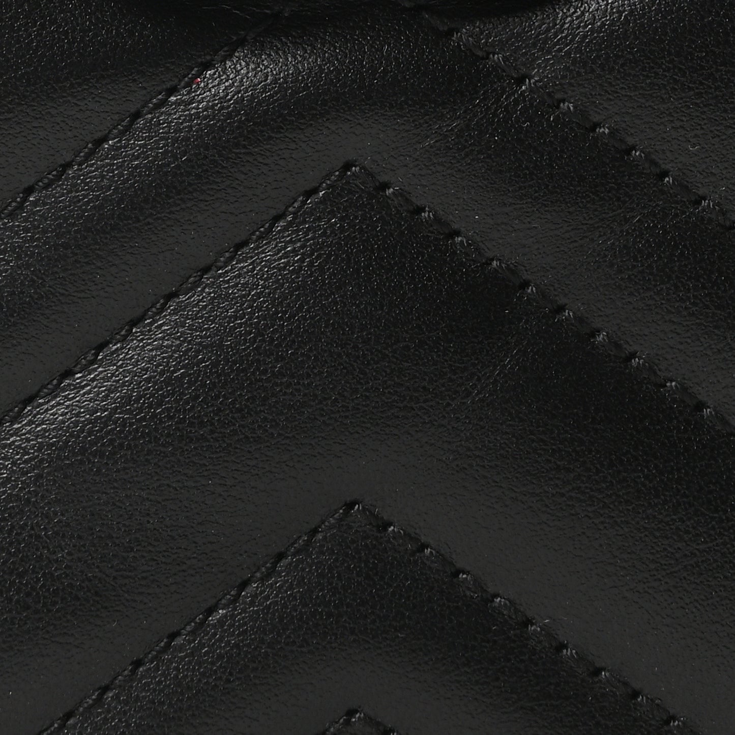 Calfskin Matelasse Monochrome Small GG Marmont Chain Shoulder Bag Black