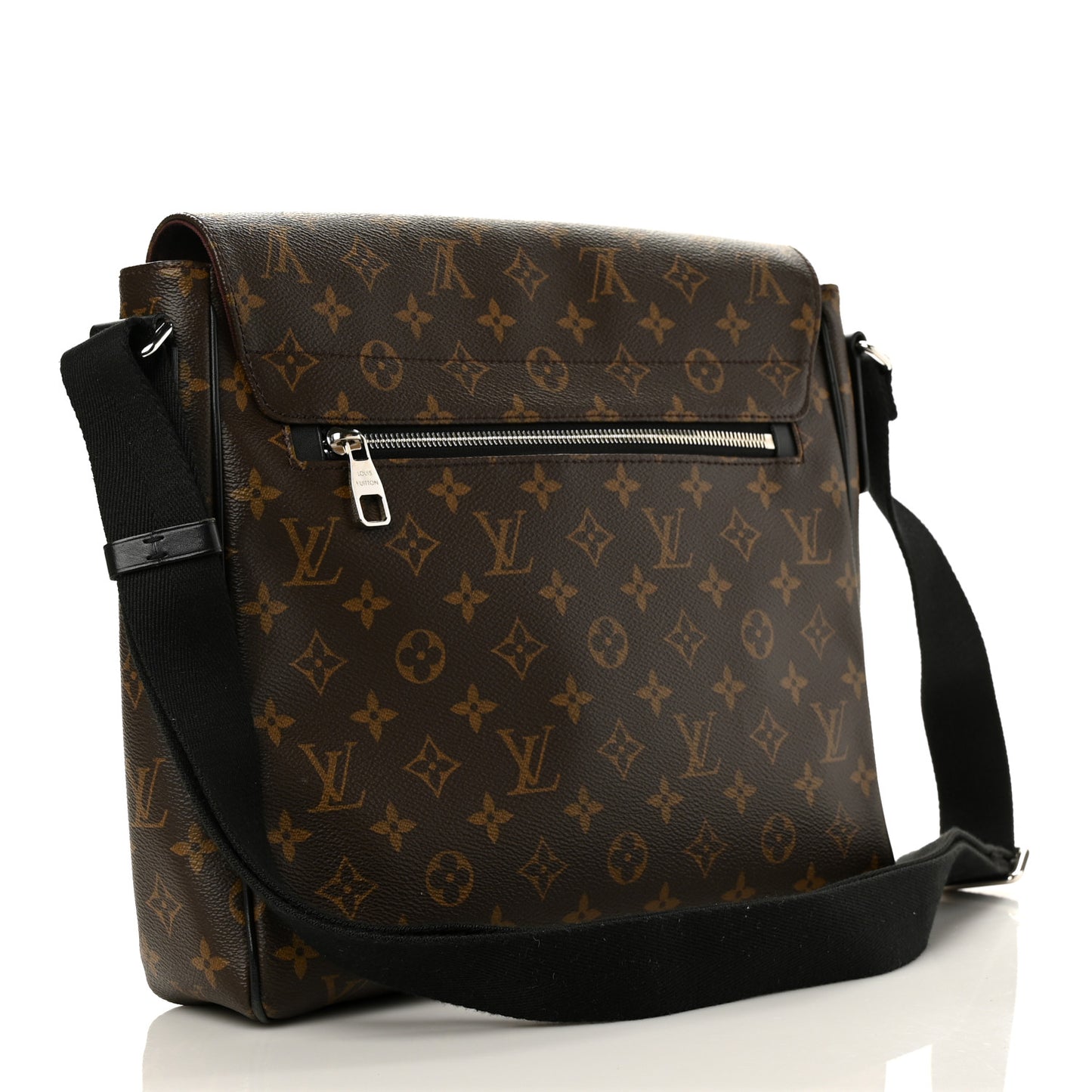 Monogram Macassar District MM