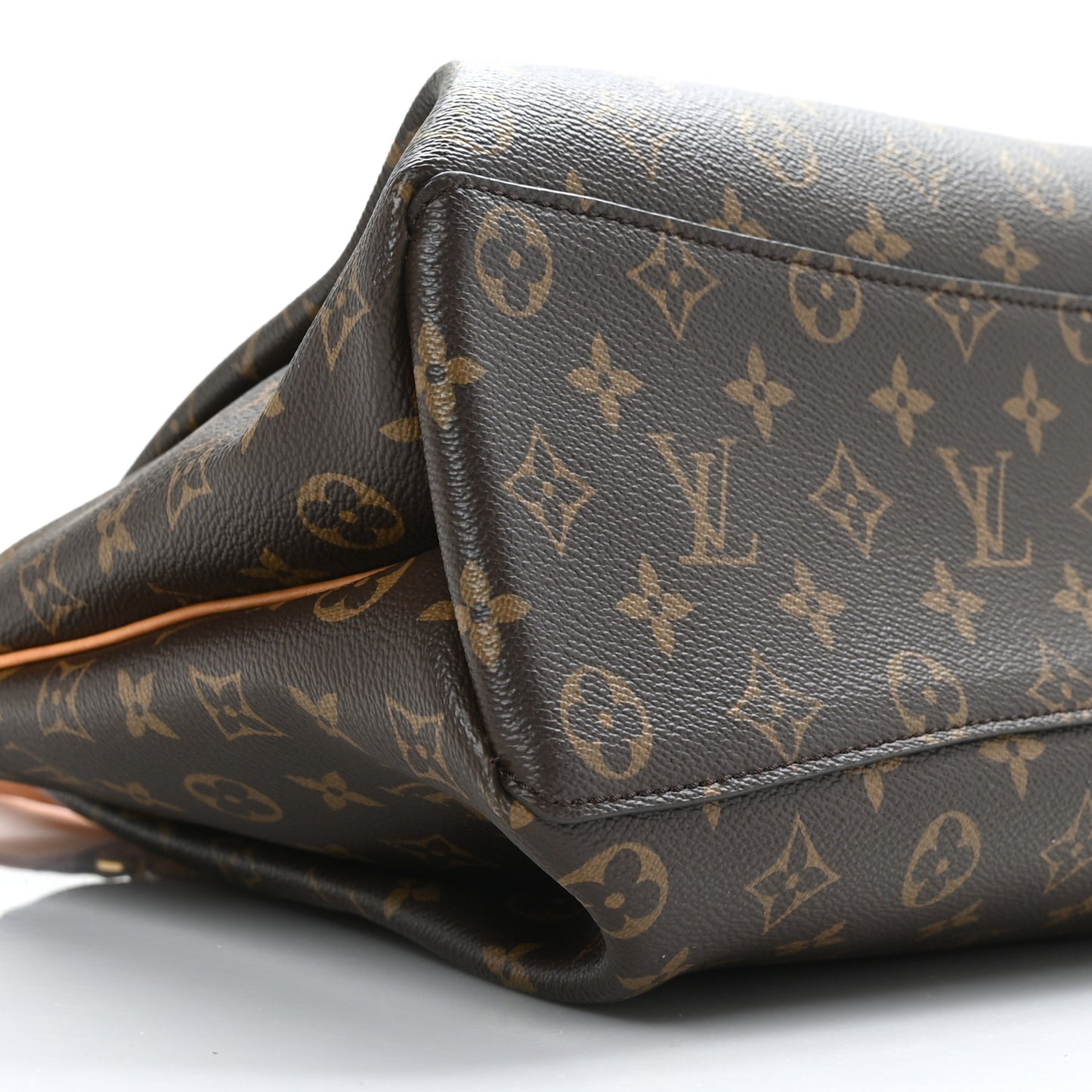 Monogram Rivoli MM