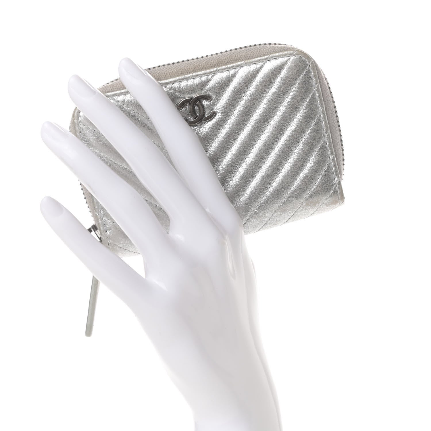 Chanel Metallic Lambskin Chevron Quilted Zip Coin Purse Silver 2 of 8