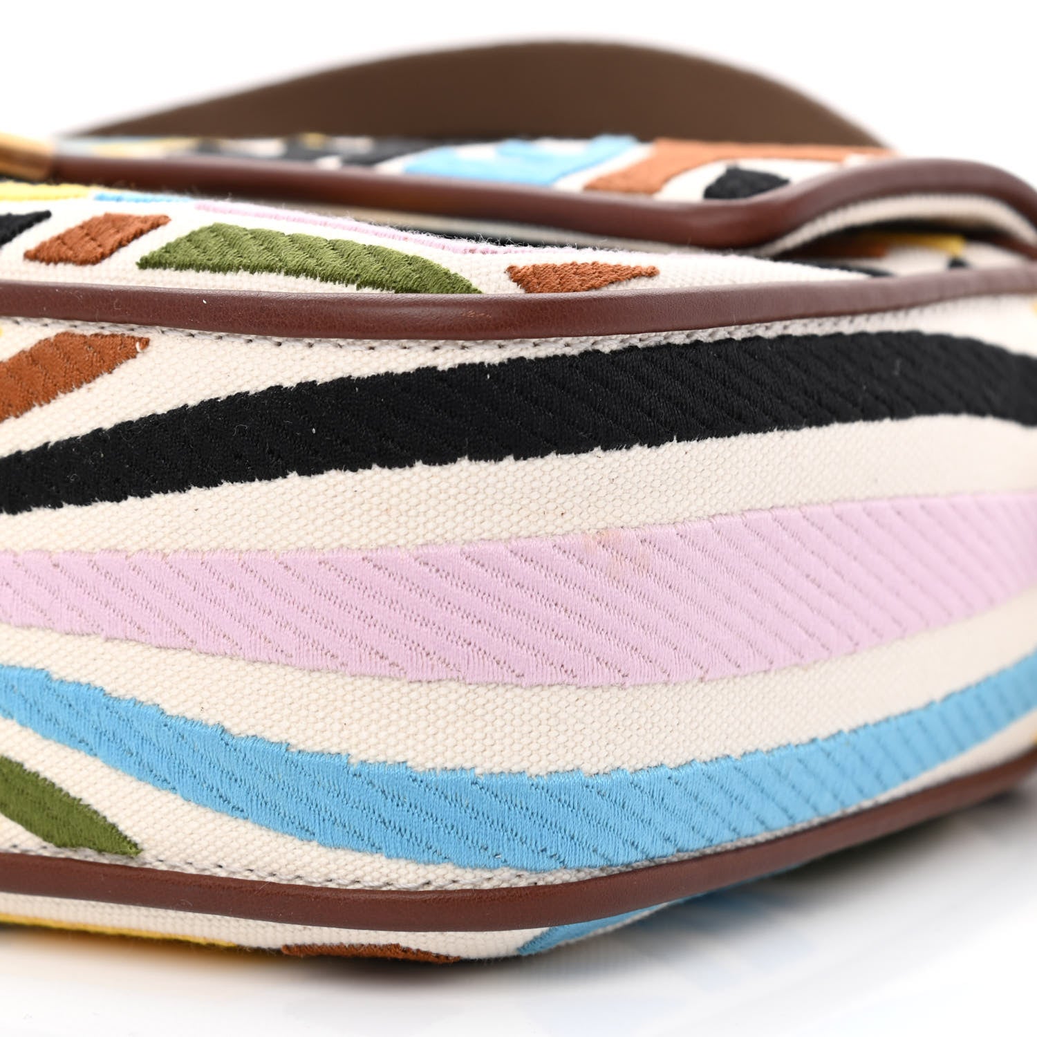 Fendi X SARA COLEMAN Canvas Vitello King Seta FF Fish Eye Embroidered Baguette Grezzo Multicolor Ghianda 11 of 11
