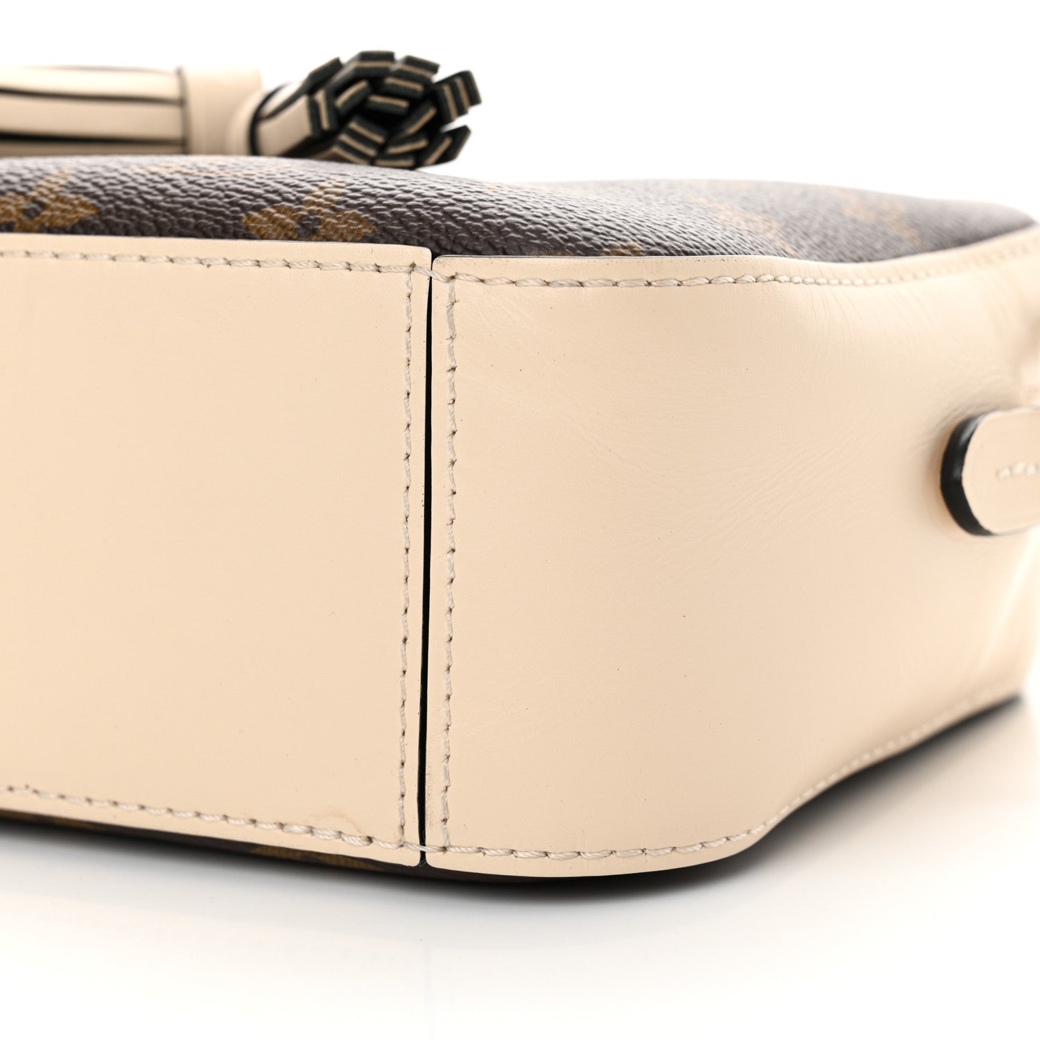 Louis Vuitton Monogram Saintonge Creme 9 of 11