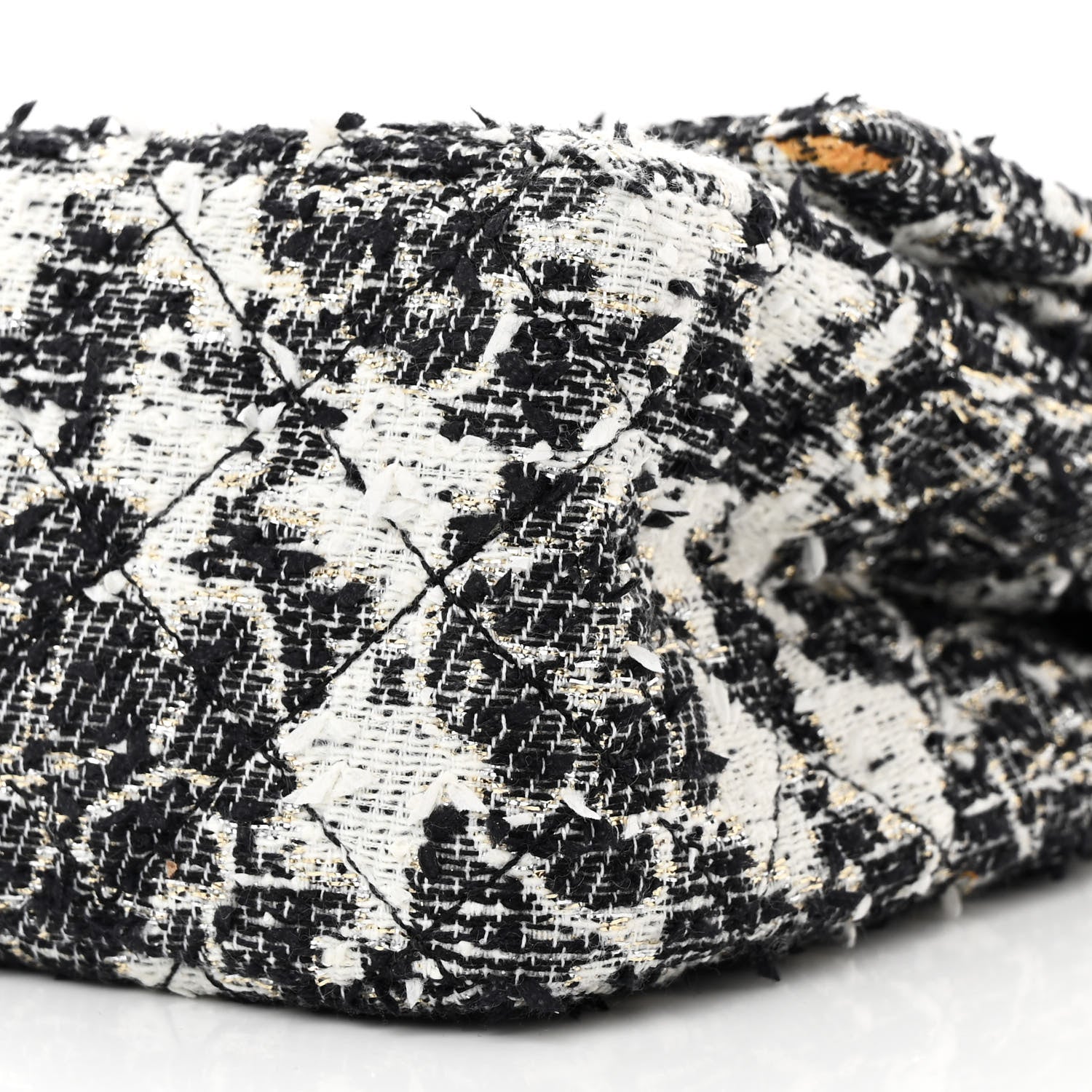 Chanel Tweed Camellia Quilted 2.55 Reissue 226 Flap Ecru 10 of 11