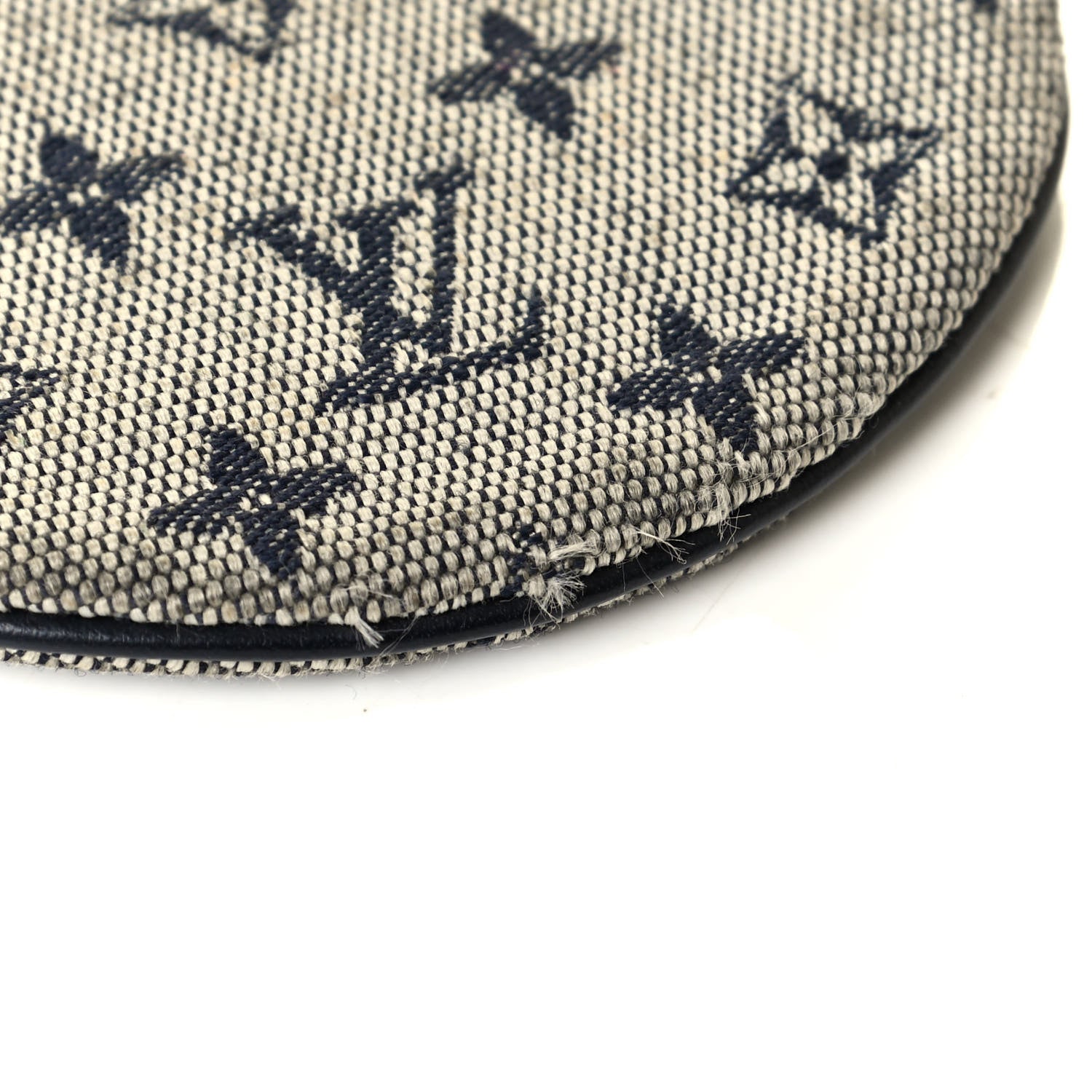 Louis Vuitton Mini Lin Croisette Round Coin Purse Blue 5 of 7