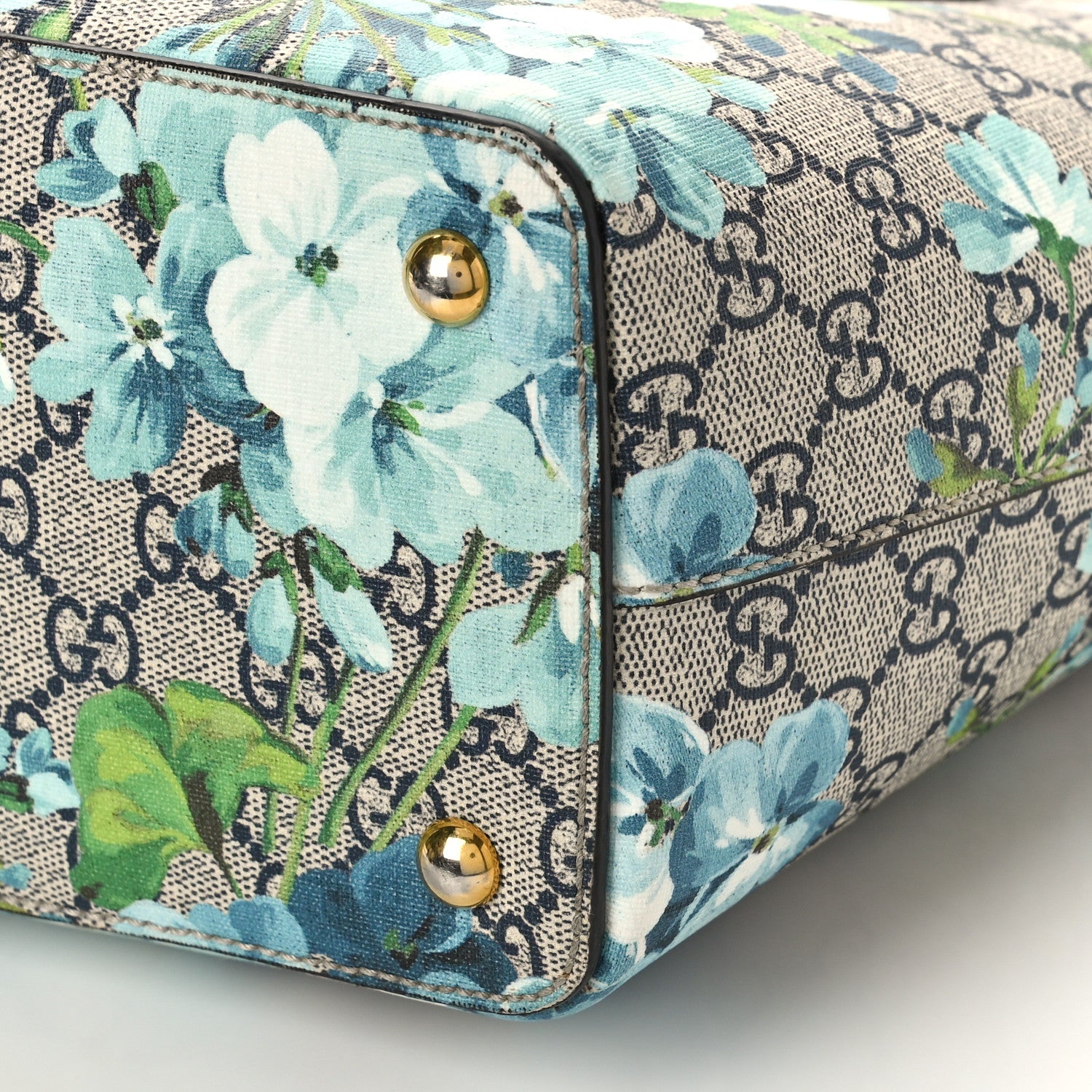 Gucci GG Supreme Monogram Blooms Medium Zippered Bucket Tote Beige Blue Navy Hibiscus Red 9 of 11