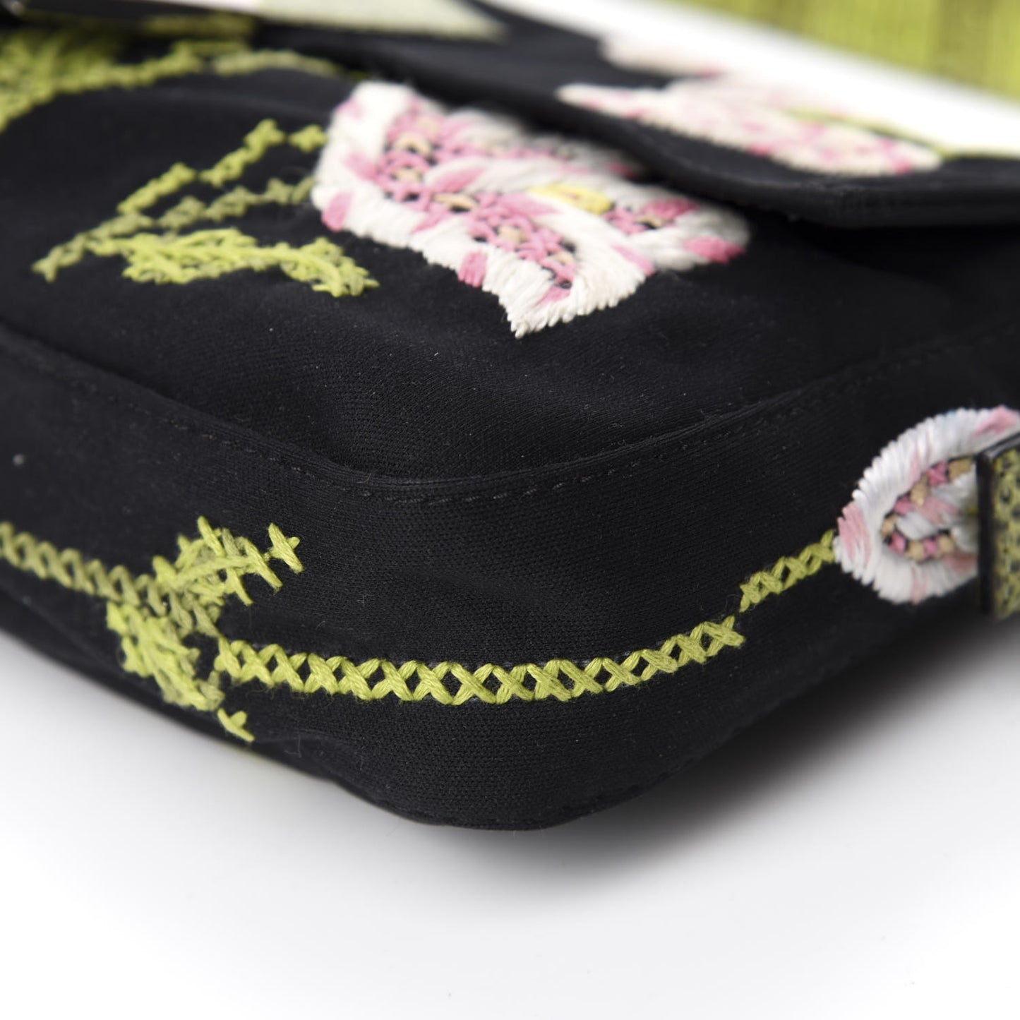 Canvas Lizard Embroidered Flower Baguette Black Multicolor