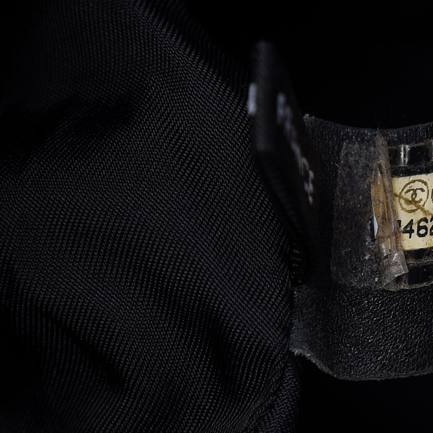 Nylon Medium Travel Tote Black