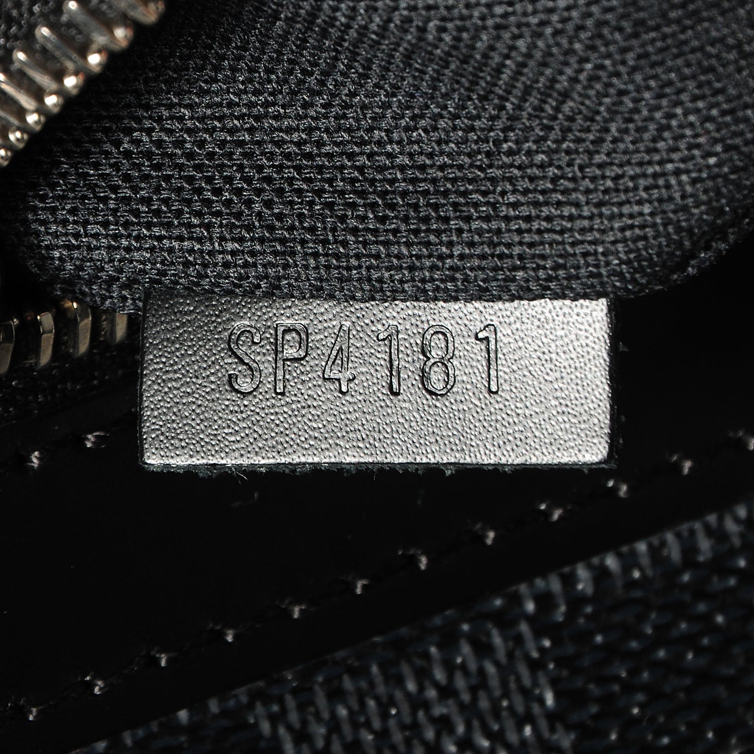 Louis Vuitton Damier Graphite Daniel GM 9 of 10
