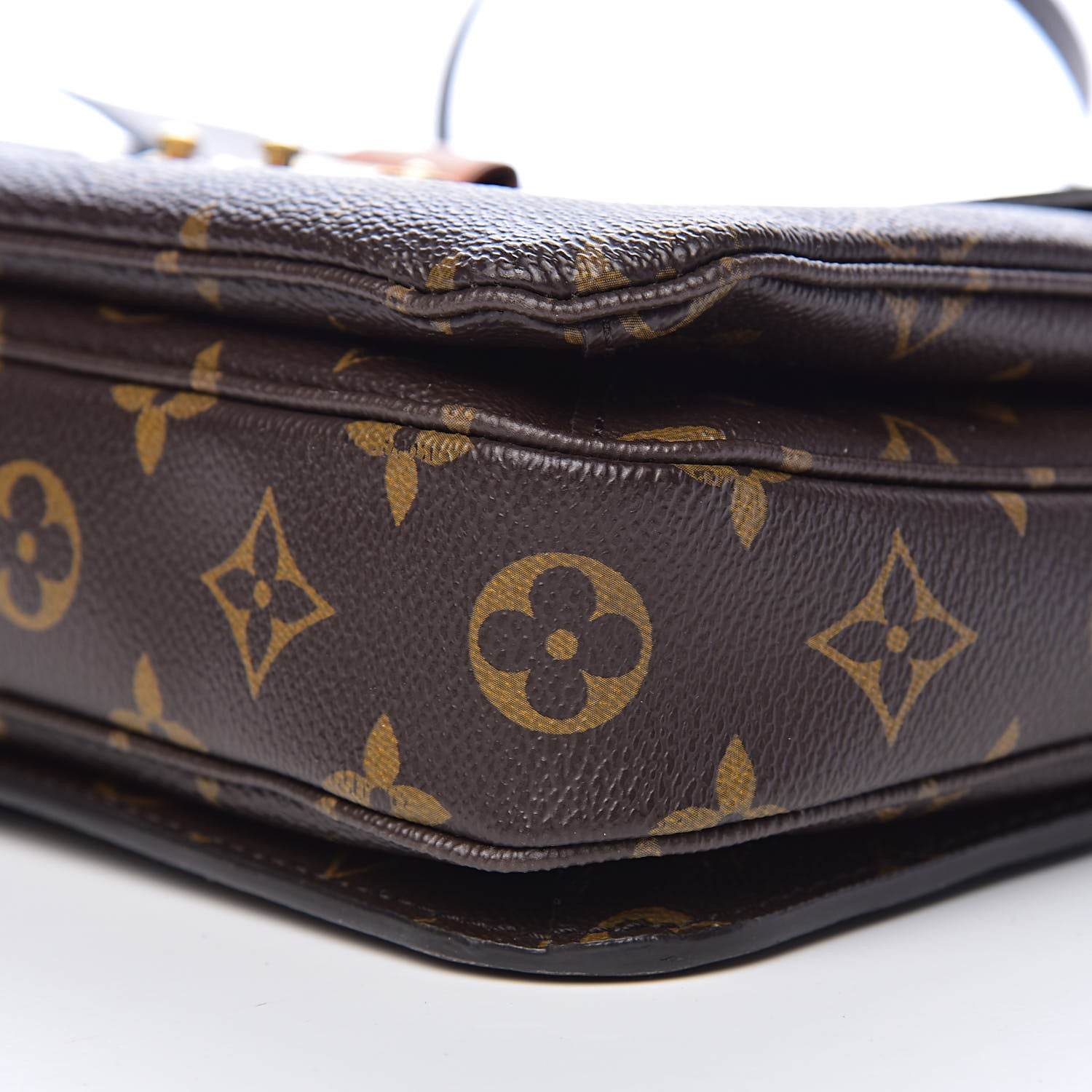 Louis Vuitton Monogram Pochette Metis 8 of 9