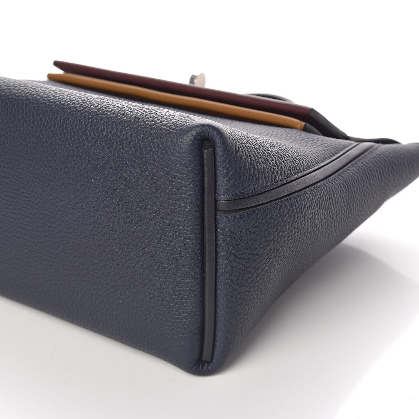 Togo Swift 24/24 29 Bleu Nuit Bleu Indigo Bordeaux