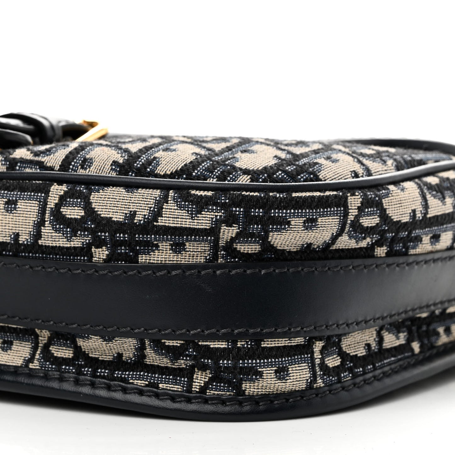 Oblique Medium Bobby Flap Blue