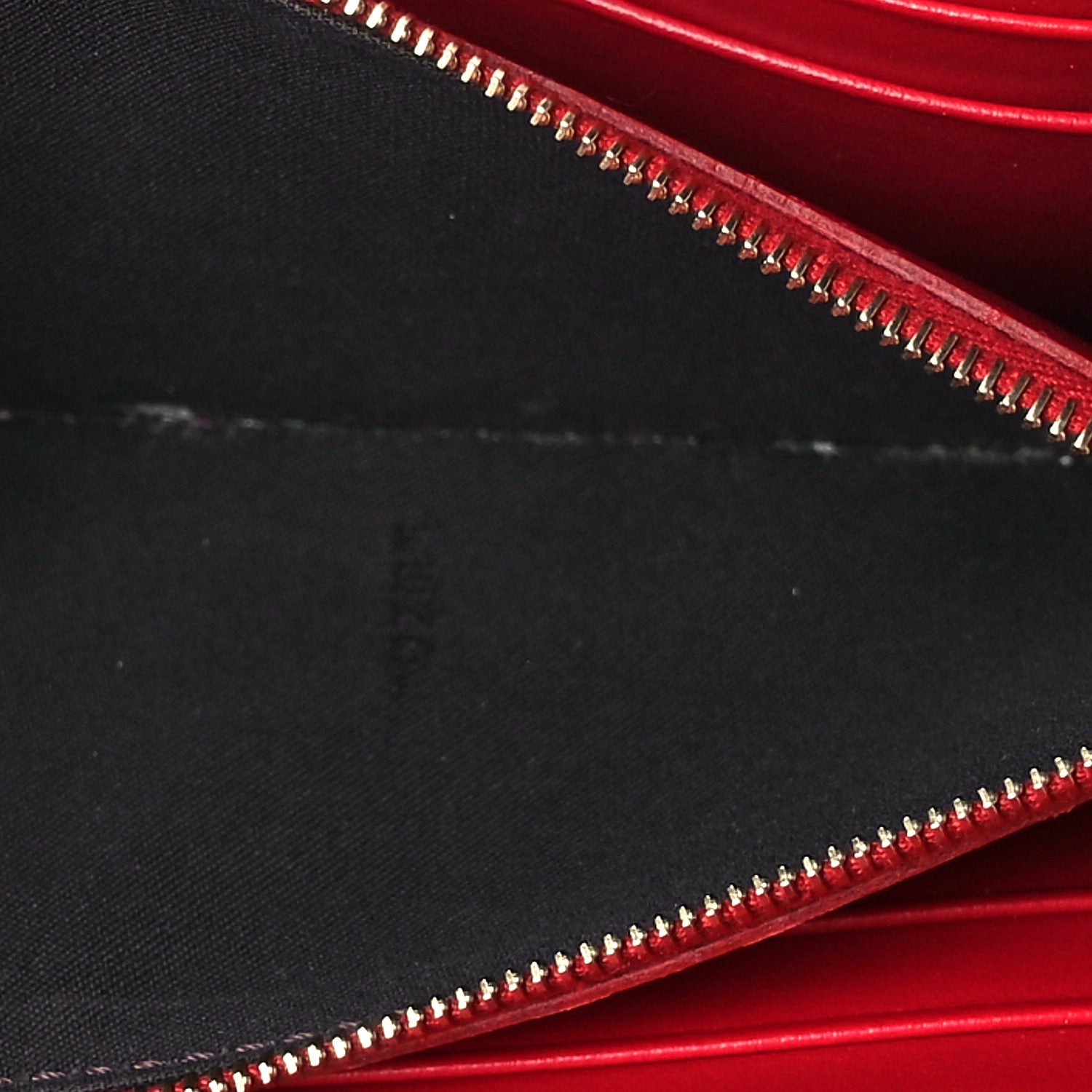 Fendi Vitello Cruise F is Fendi Bi-Color FF 1974 Embossed Continental Envelope Wallet Maya Black Fragola 6 of 7