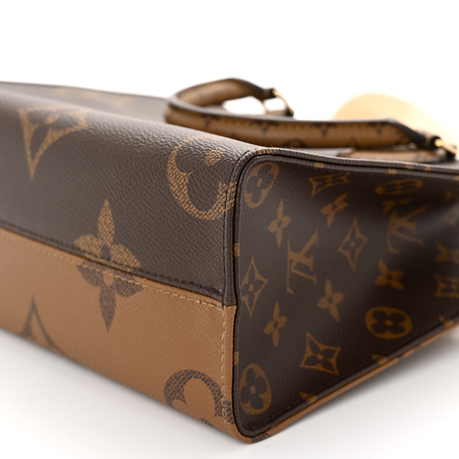 Louis Vuitton Reverse Monogram Giant Onthego PM 9 of 9